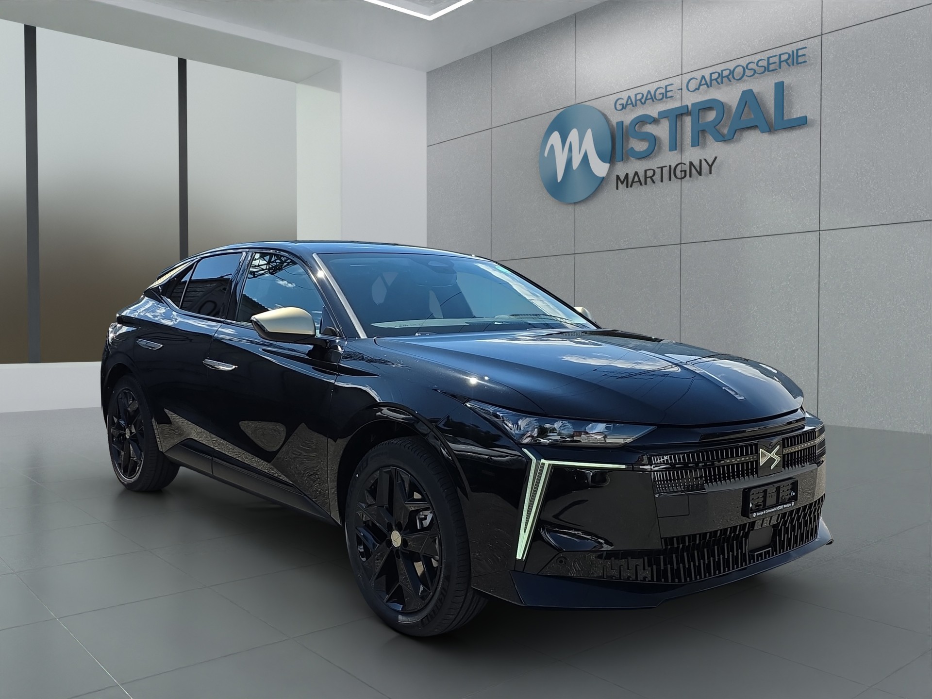 DS AUTOMOBILES No4 1.6 E-Tense Performance Line-image-6