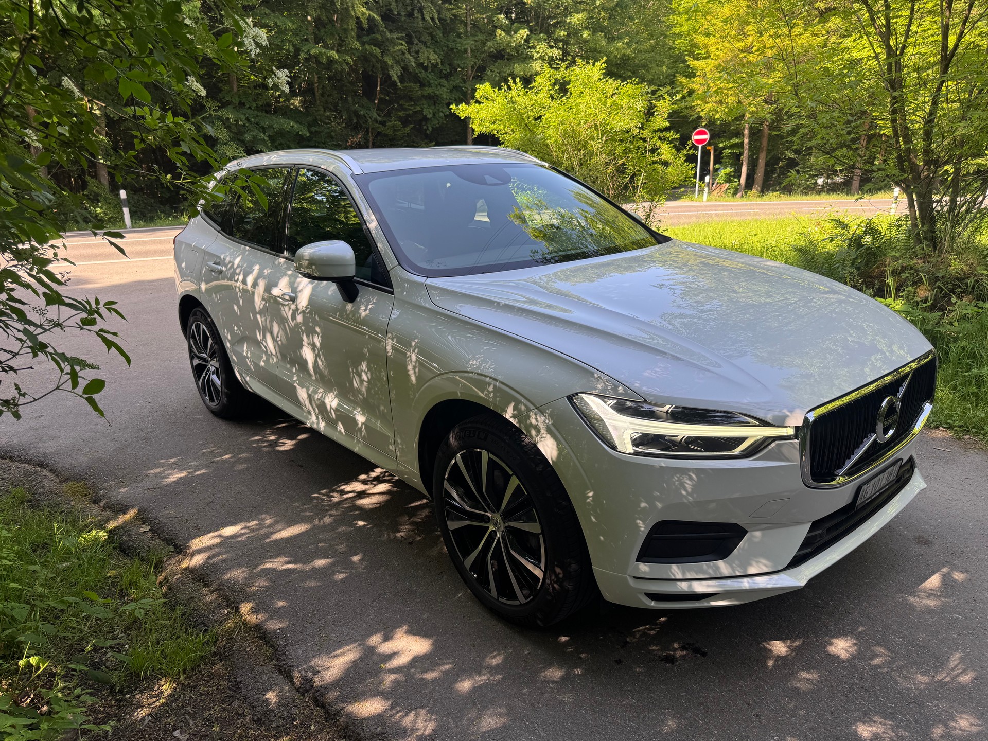 VOLVO XC60 D4 AWD Momentum Geartronic-showroom-element-2