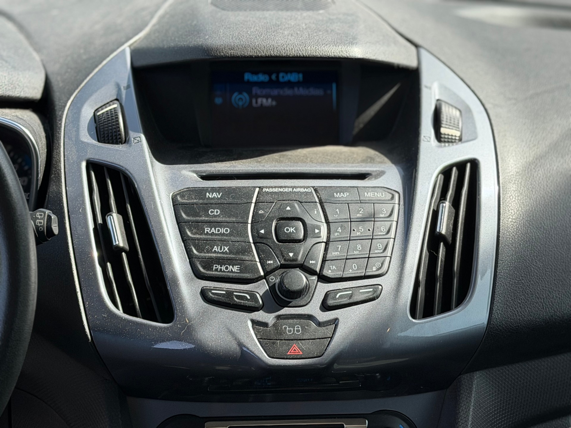 FORD Tourneo Connect 1.0 SCTi Titanium-image-9