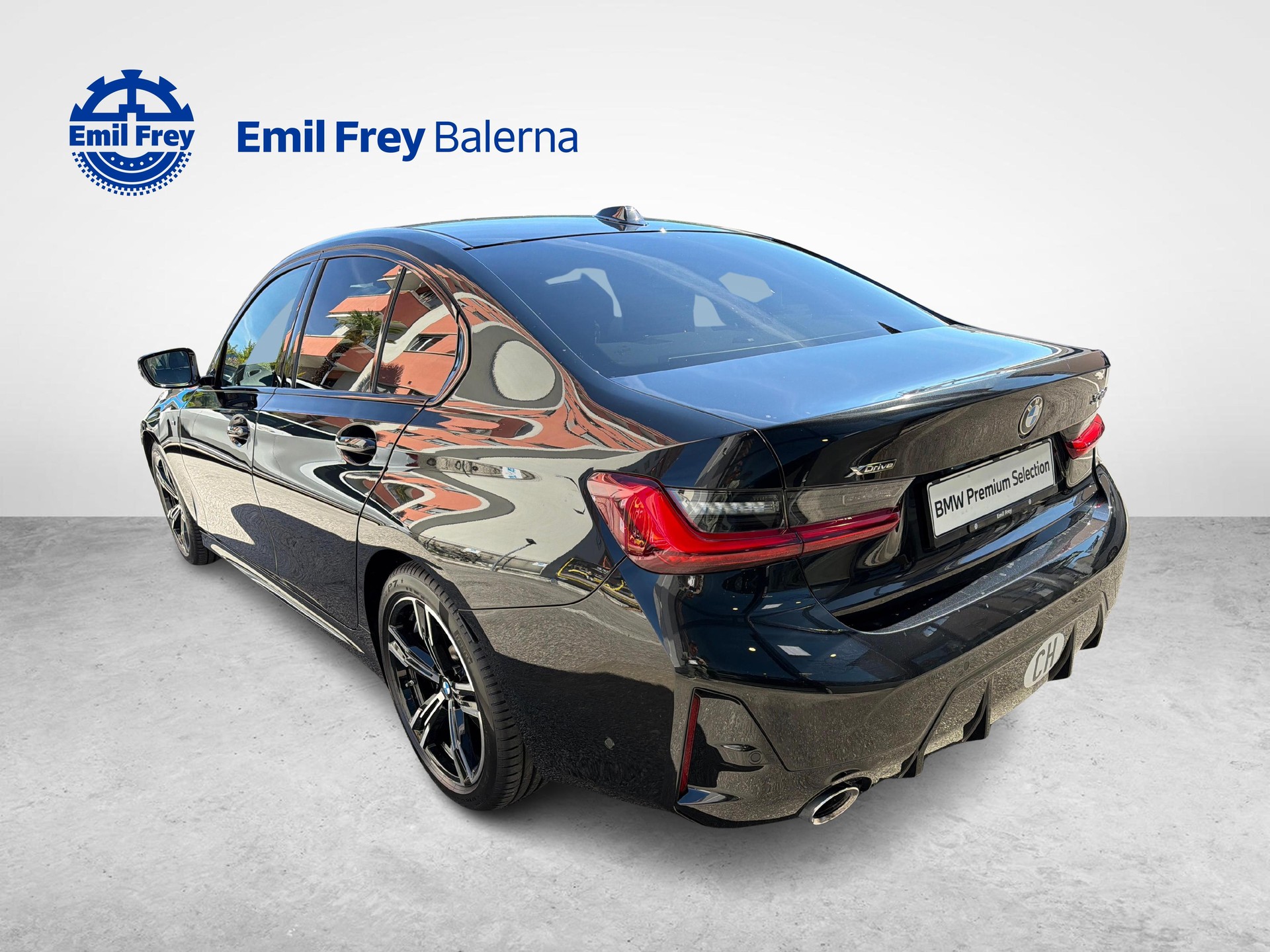 BMW 330d xDrive-image-4