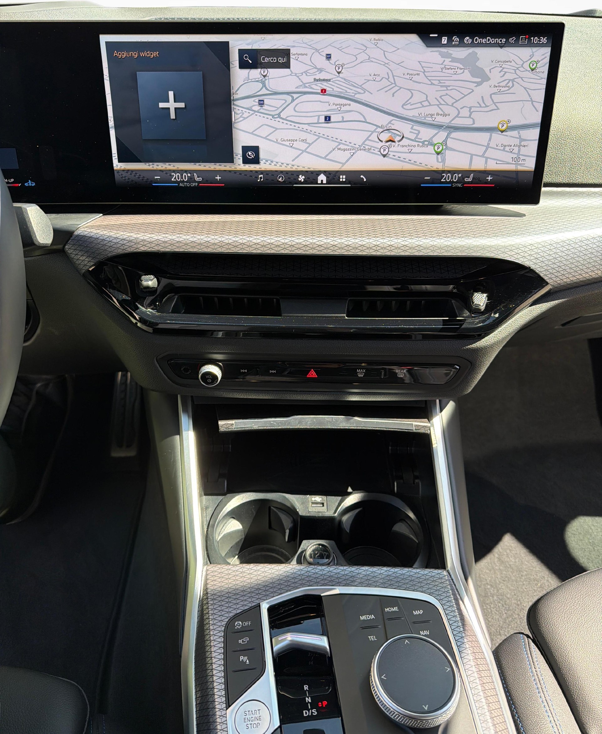 BMW 330d xDrive-image-18