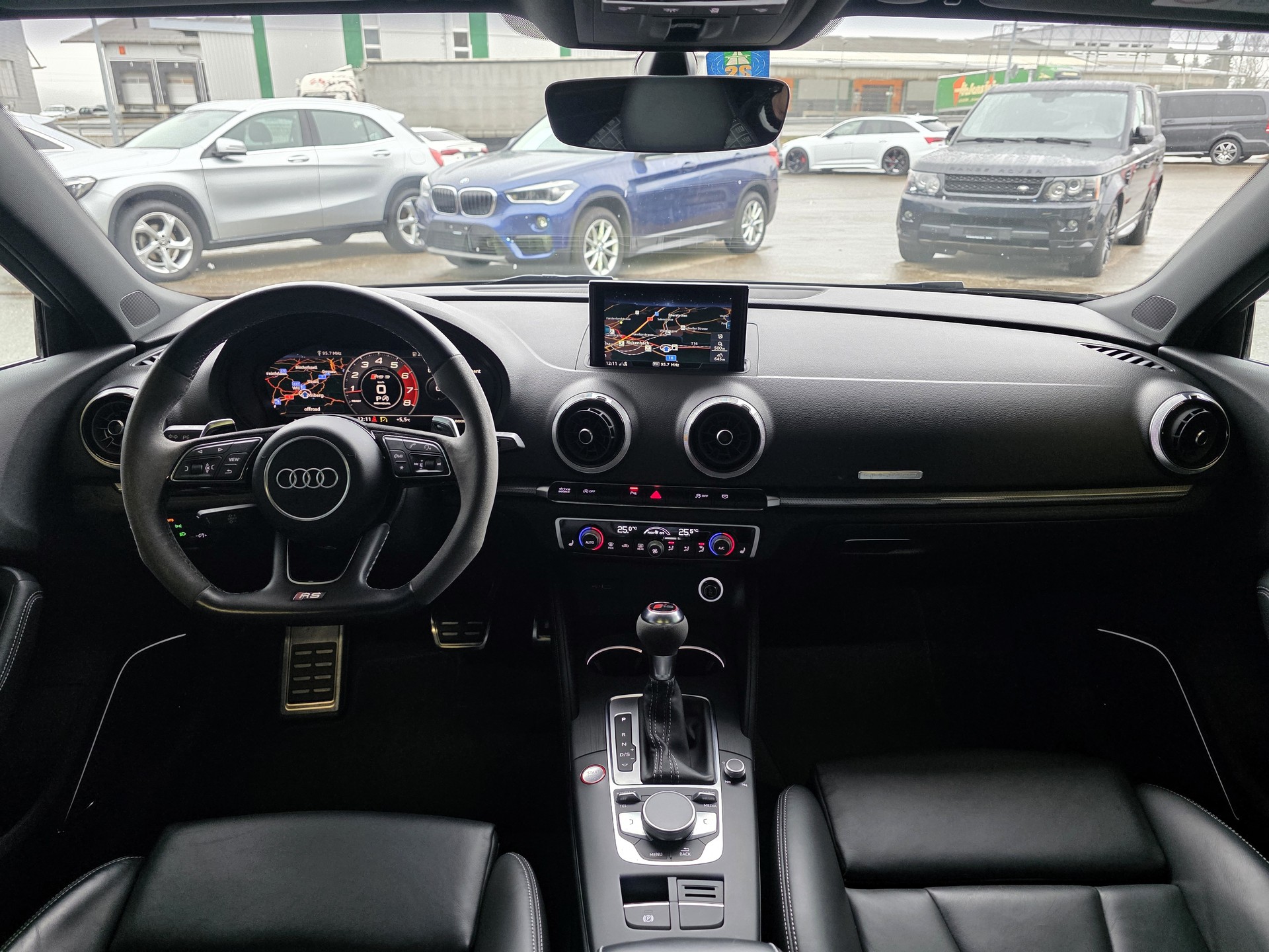 AUDI RS3 Sportback 2.5 T FSI quattro S-Tronic-image-4