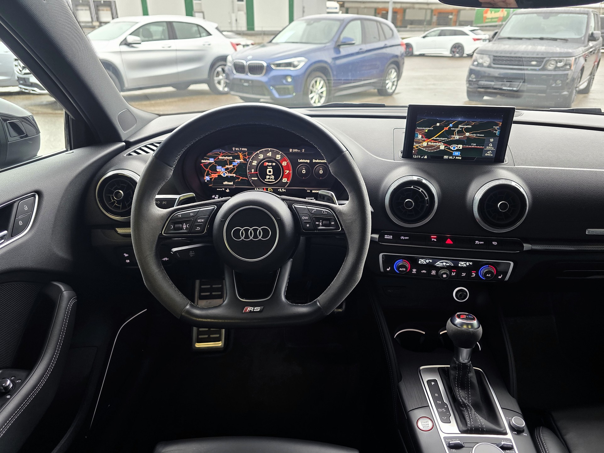 AUDI RS3 Sportback 2.5 T FSI quattro S-Tronic-image-9