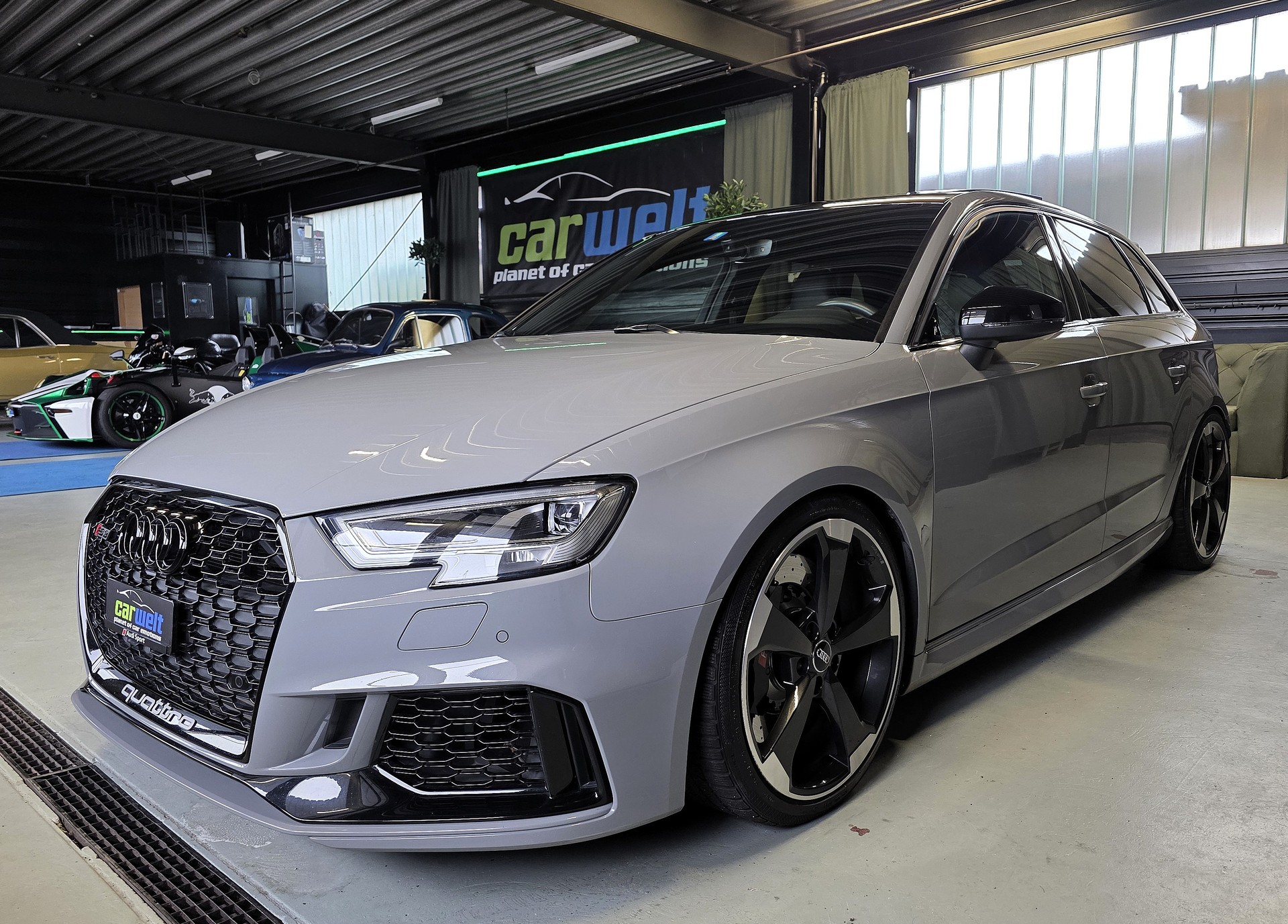 AUDI RS3 Sportback 2.5 T FSI quattro S-Tronic-image-6