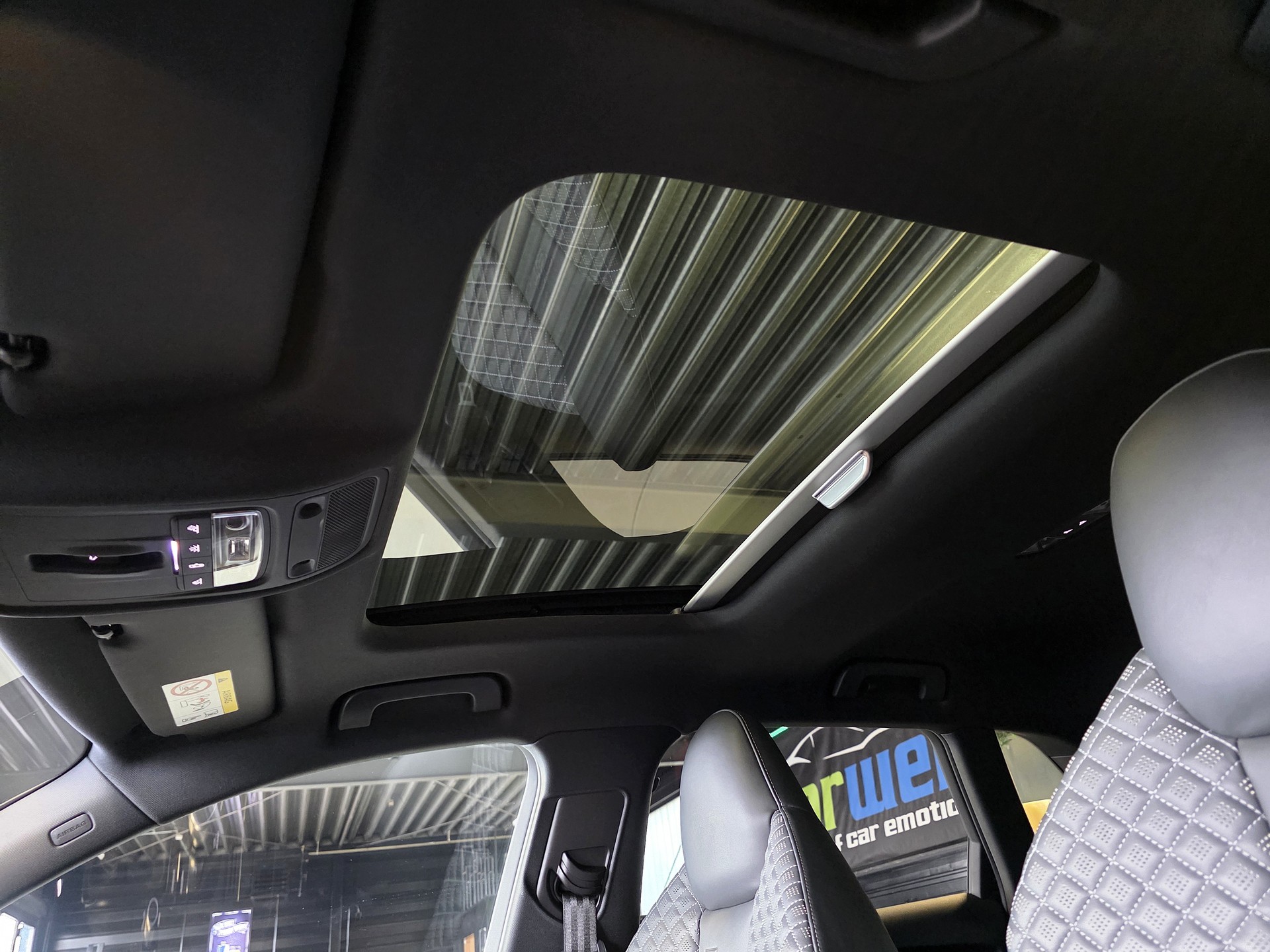 AUDI RS3 Sportback 2.5 T FSI quattro S-Tronic-image-14