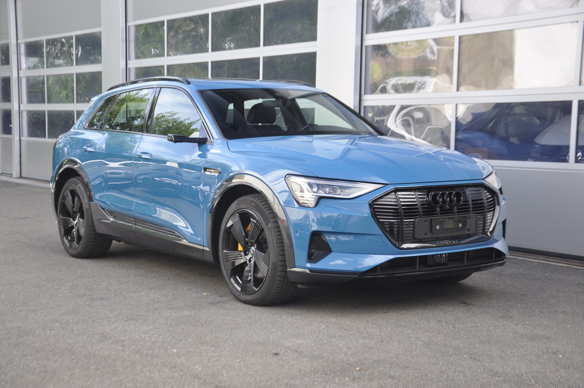 AUDI e-tron 55 quattro black Edition ONE-image-0