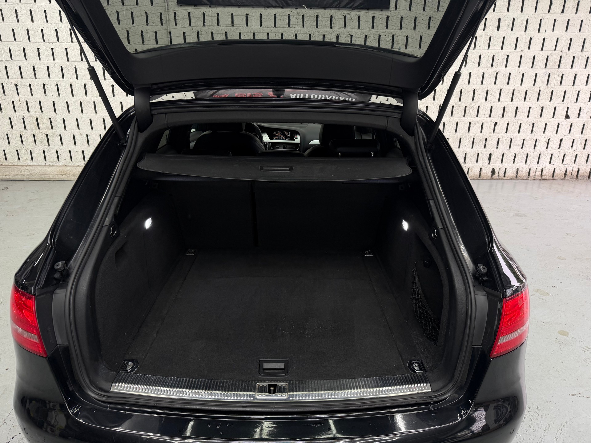 AUDI A4 Avant 3.0 TDI quattro tiptronic-image-9