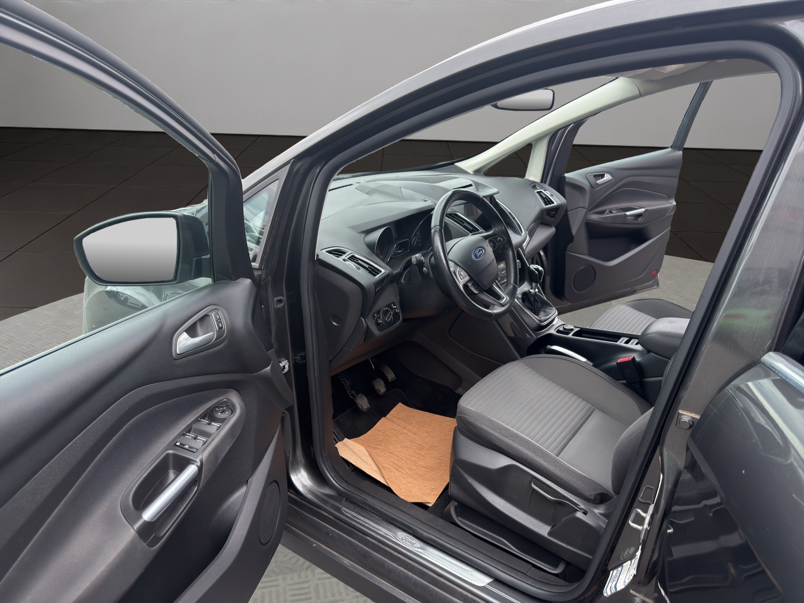 FORD C-Max 1.0 SCTi Sport-image-10