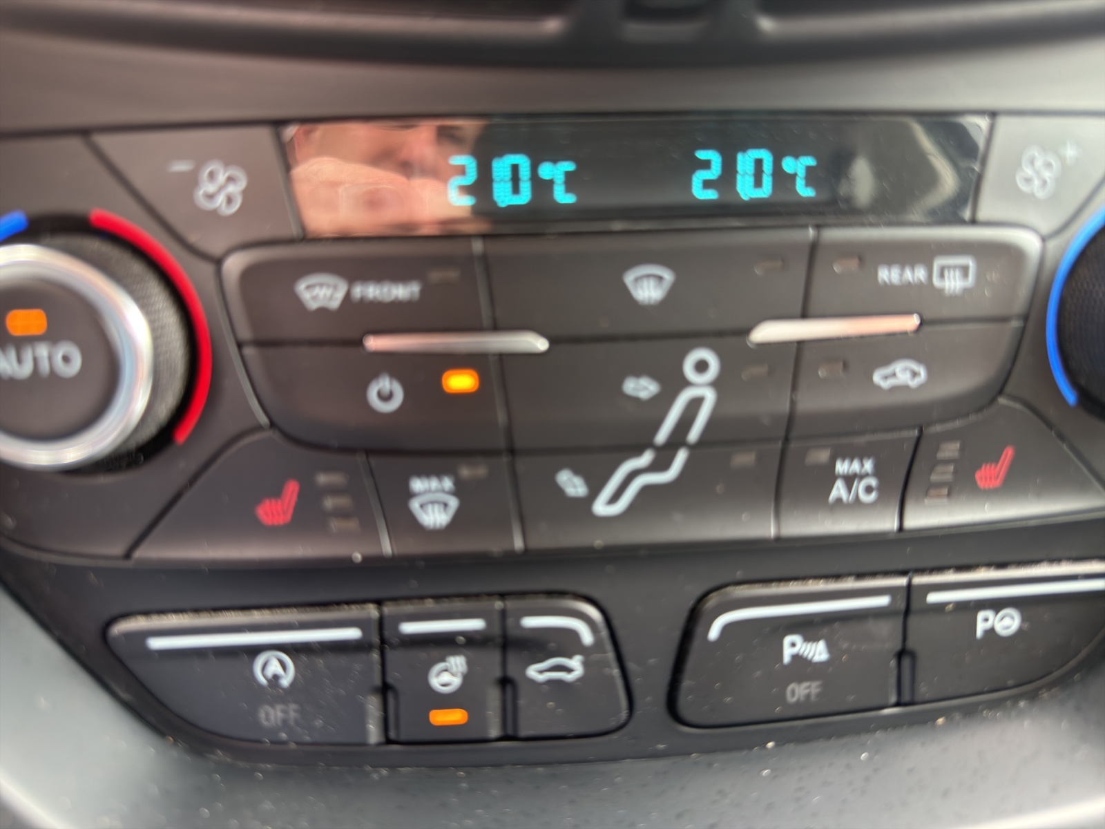 FORD C-Max 1.0 SCTi Sport-image-26