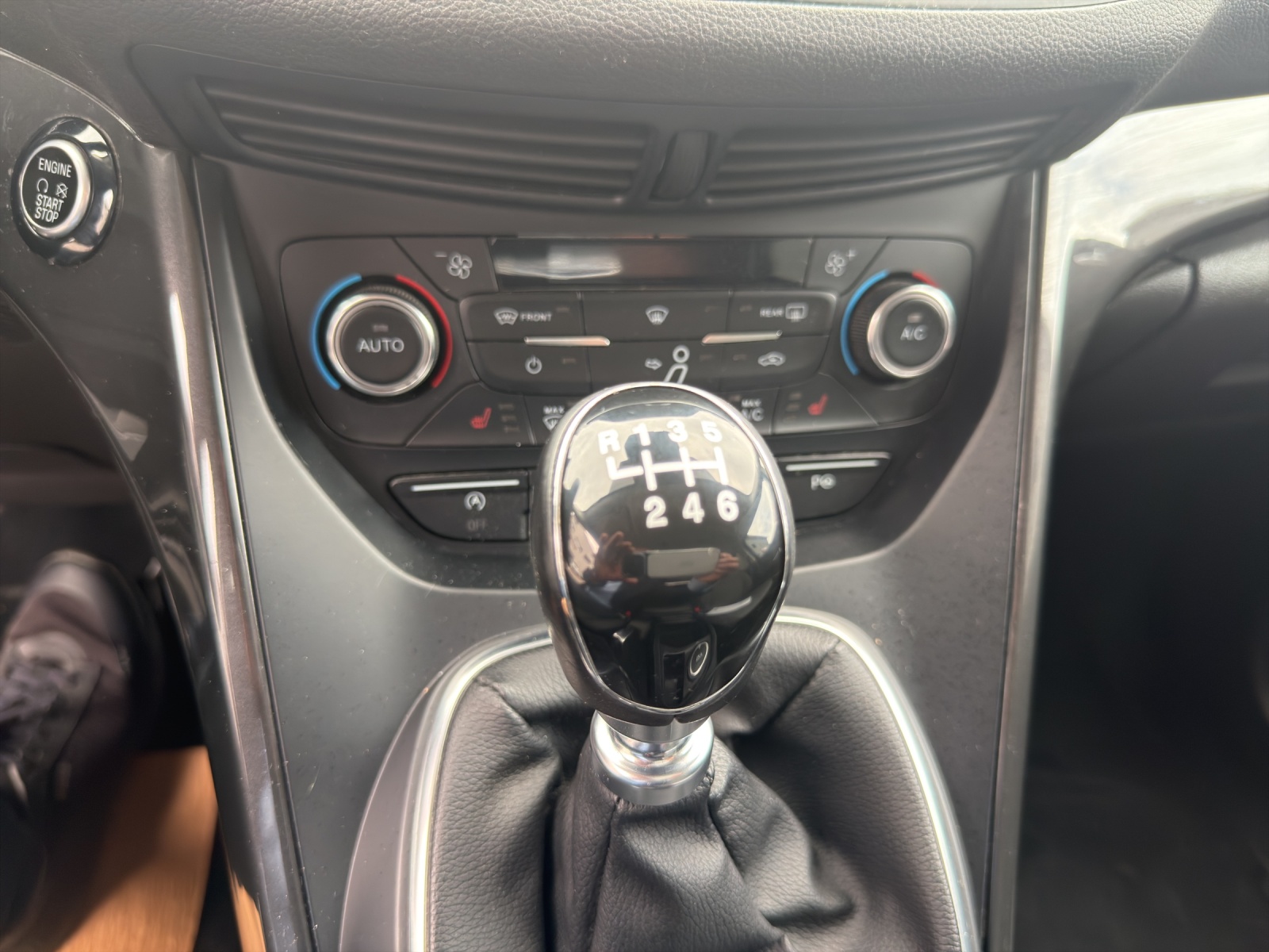 FORD C-Max 1.0 SCTi Sport-image-21