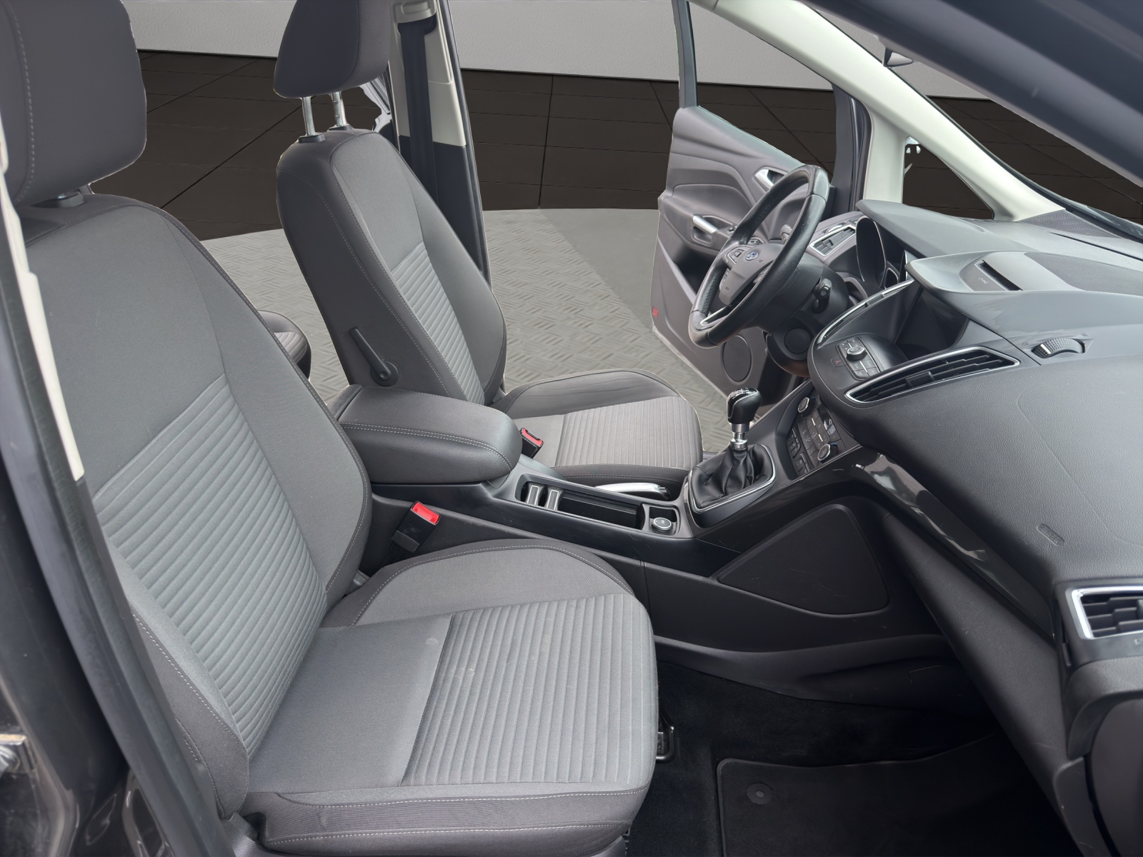 FORD C-Max 1.0 SCTi Sport-image-15