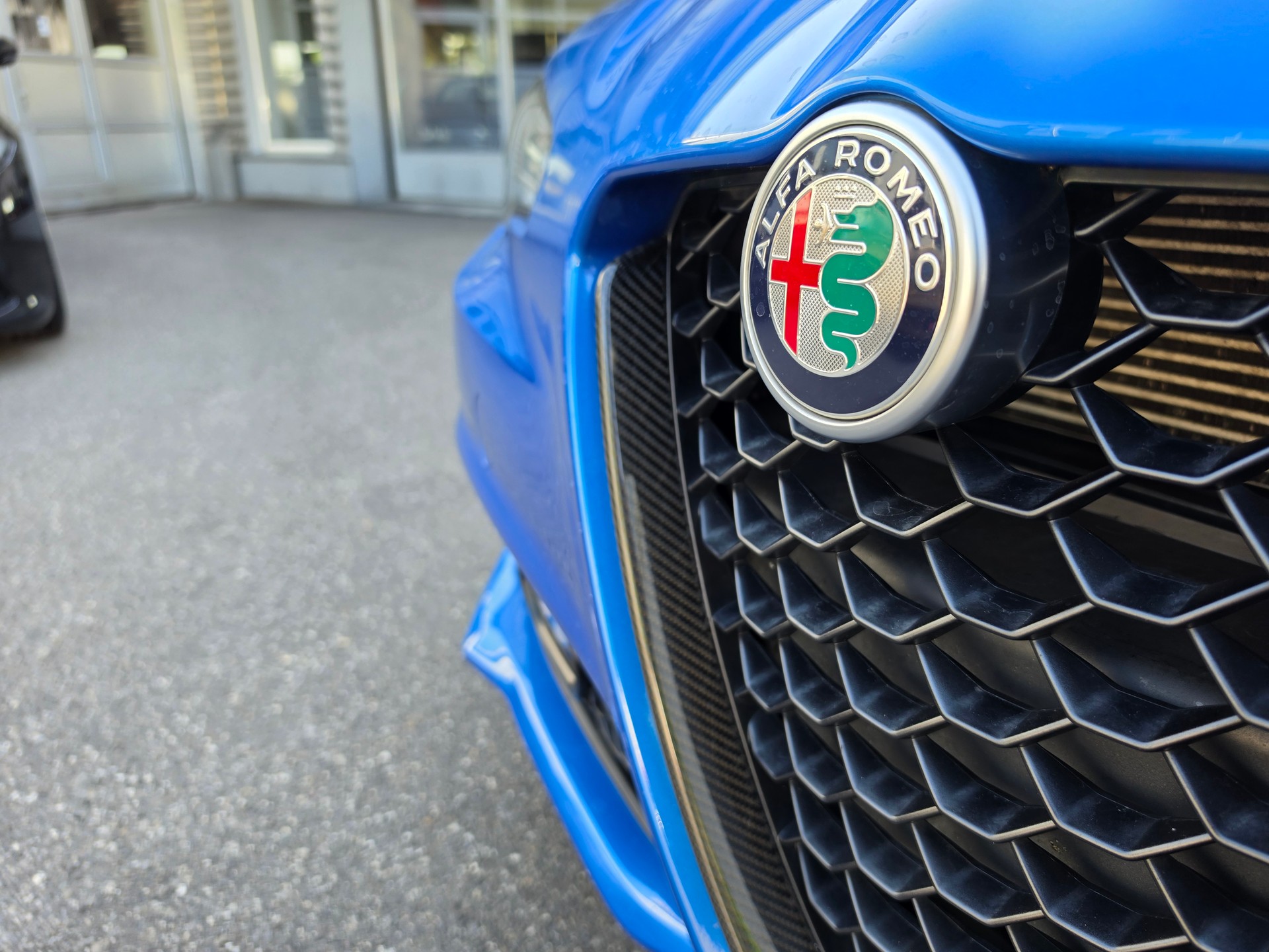 ALFA ROMEO Giulia 2.2 JTDM Veloce TI Q4 Automatic-image-4