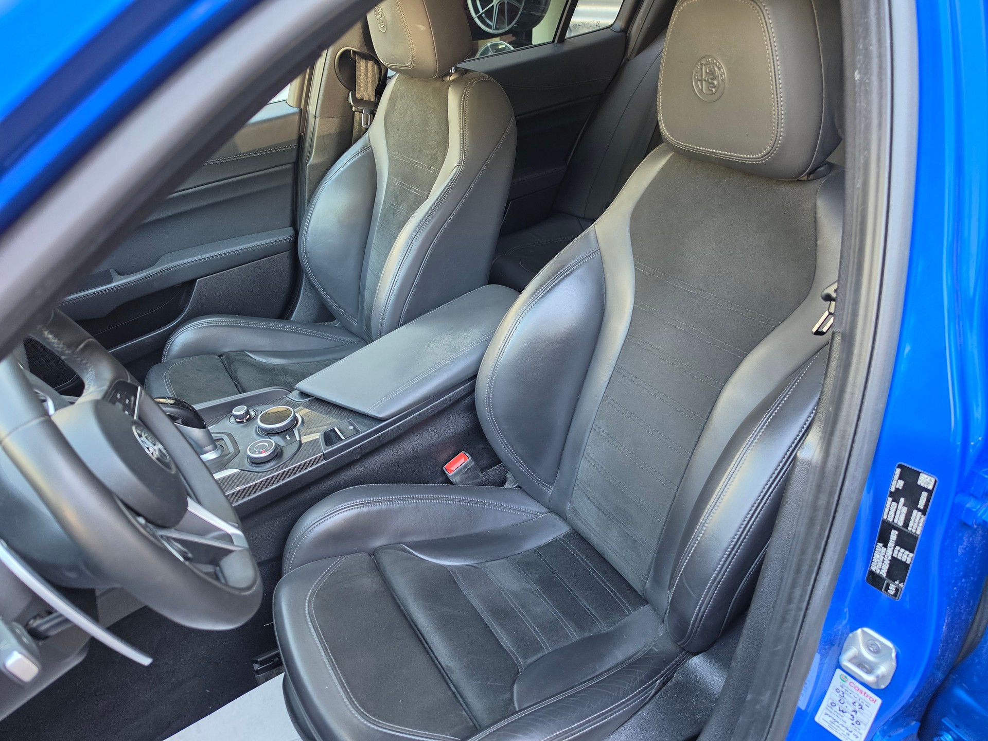 ALFA ROMEO Giulia 2.2 JTDM Veloce TI Q4 Automatic-image-9
