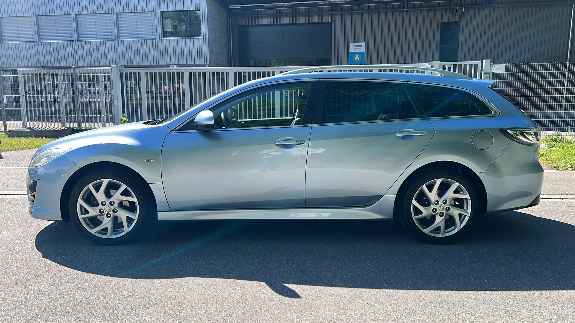 MAZDA 6 2.5 16V Sport-showroom-element-3