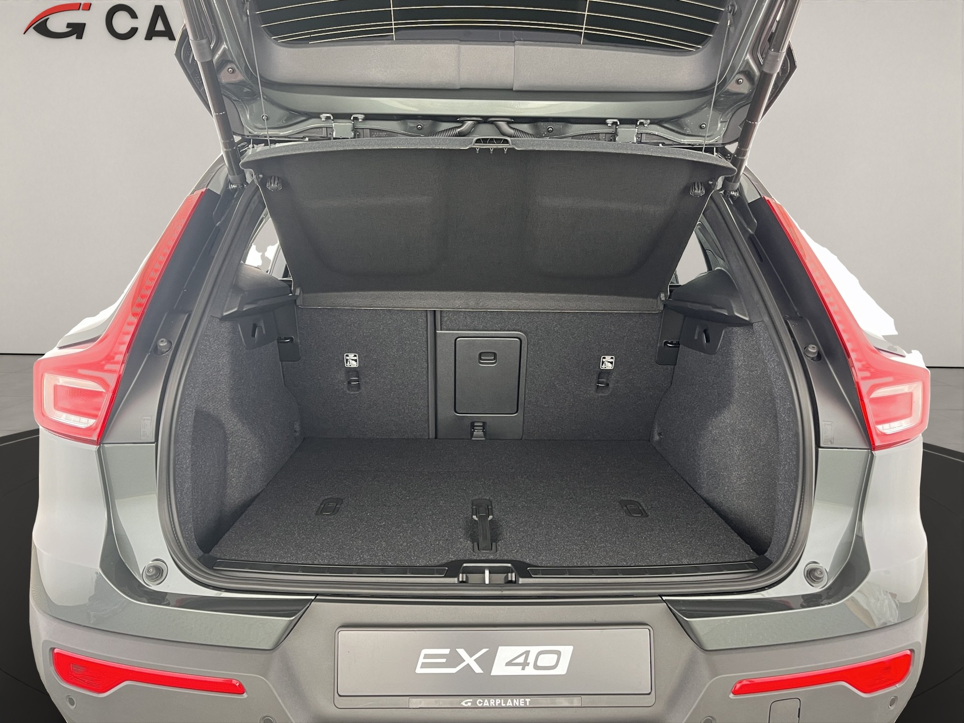 VOLVO EX40 Twin Performance Ultra AWD-image-5