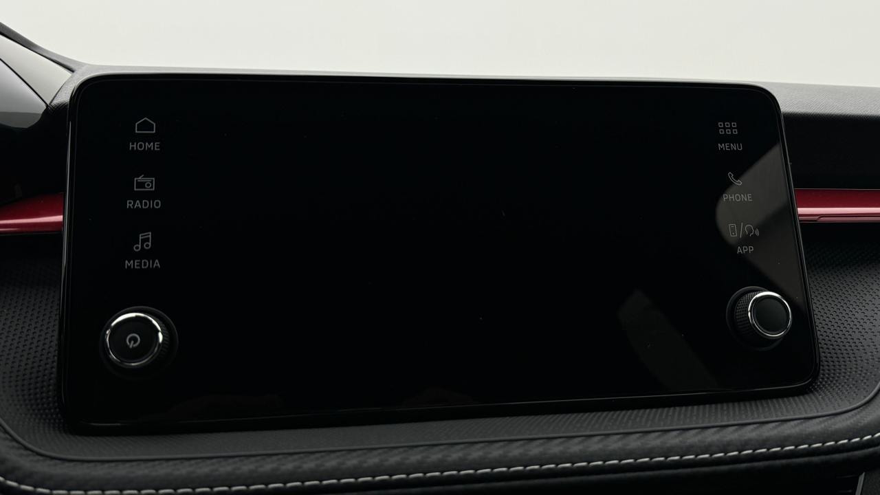 SKODA Fabia 1.0 TSI Monte Carlo DSG-image-7