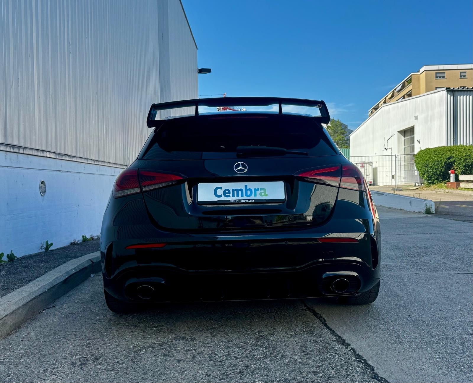 MERCEDES-BENZ A 35 AMG 4Matic Speedshift-image-7