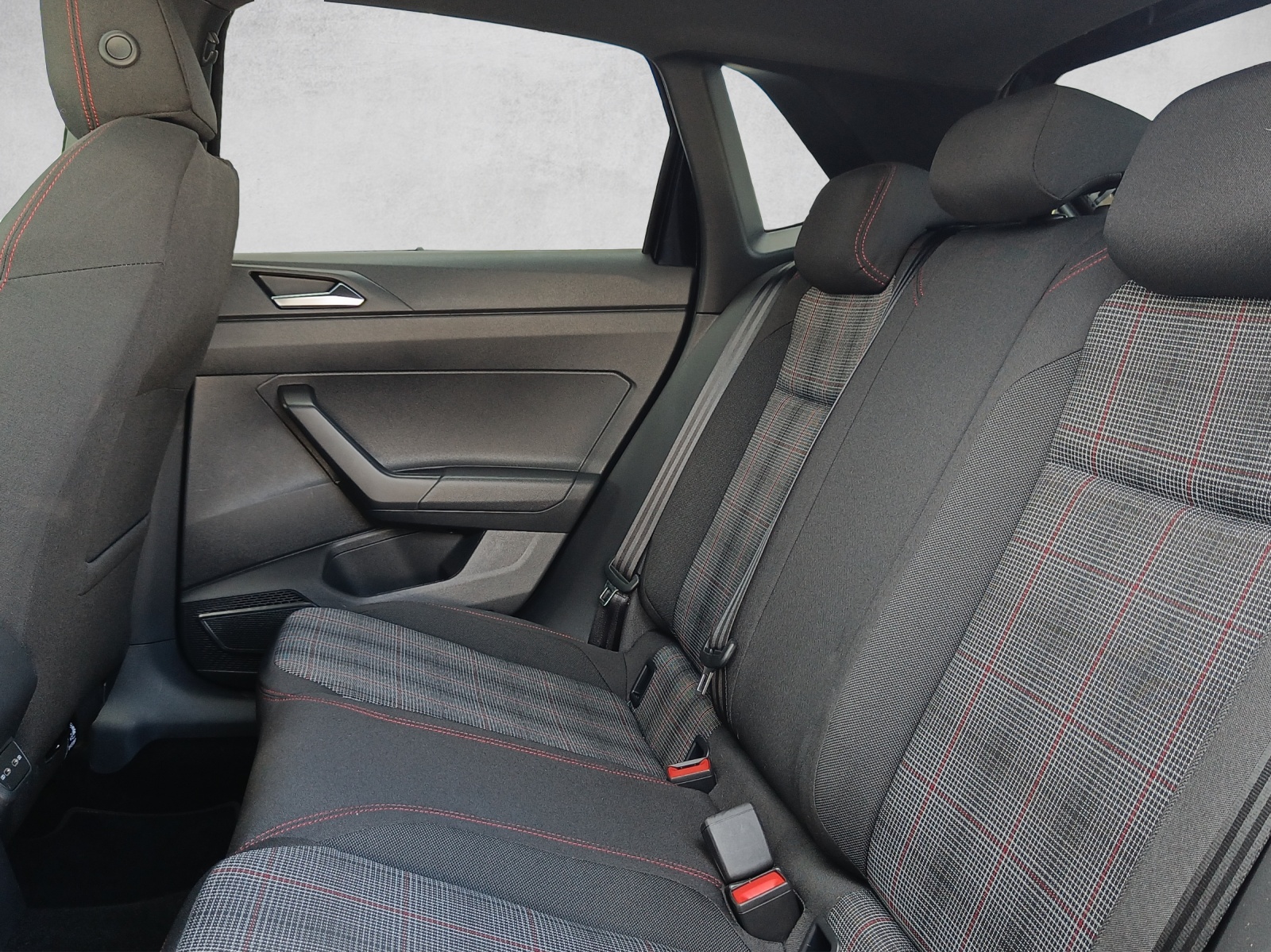 VW Polo 2.0 TSI GTI DSG *5J Garantie*8-Fach Räder*Panoramadach*-image-14