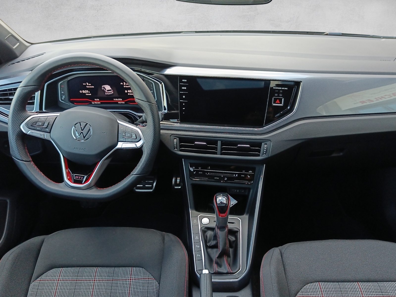 VW Polo 2.0 TSI GTI DSG *5J Garantie*8-Fach Räder*Panoramadach*-image-11