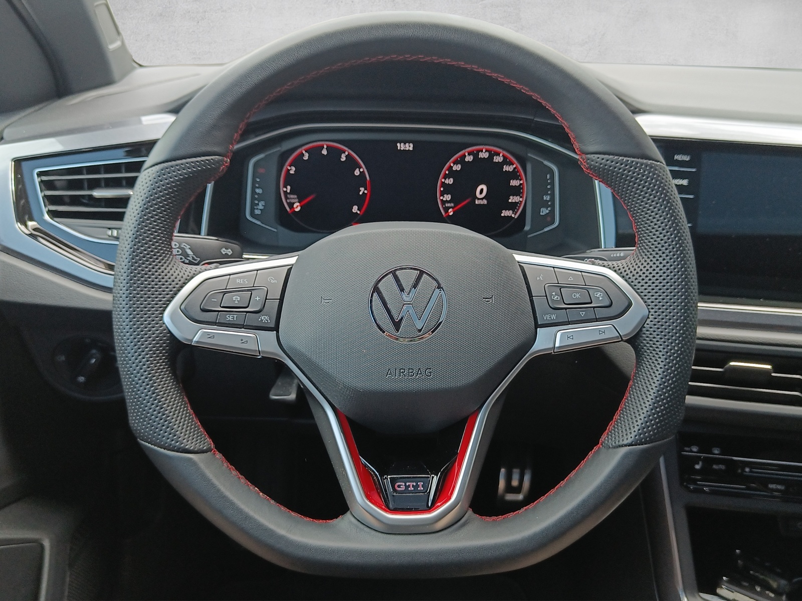 VW Polo 2.0 TSI GTI DSG *5J Garantie*8-Fach Räder*Panoramadach*-image-9