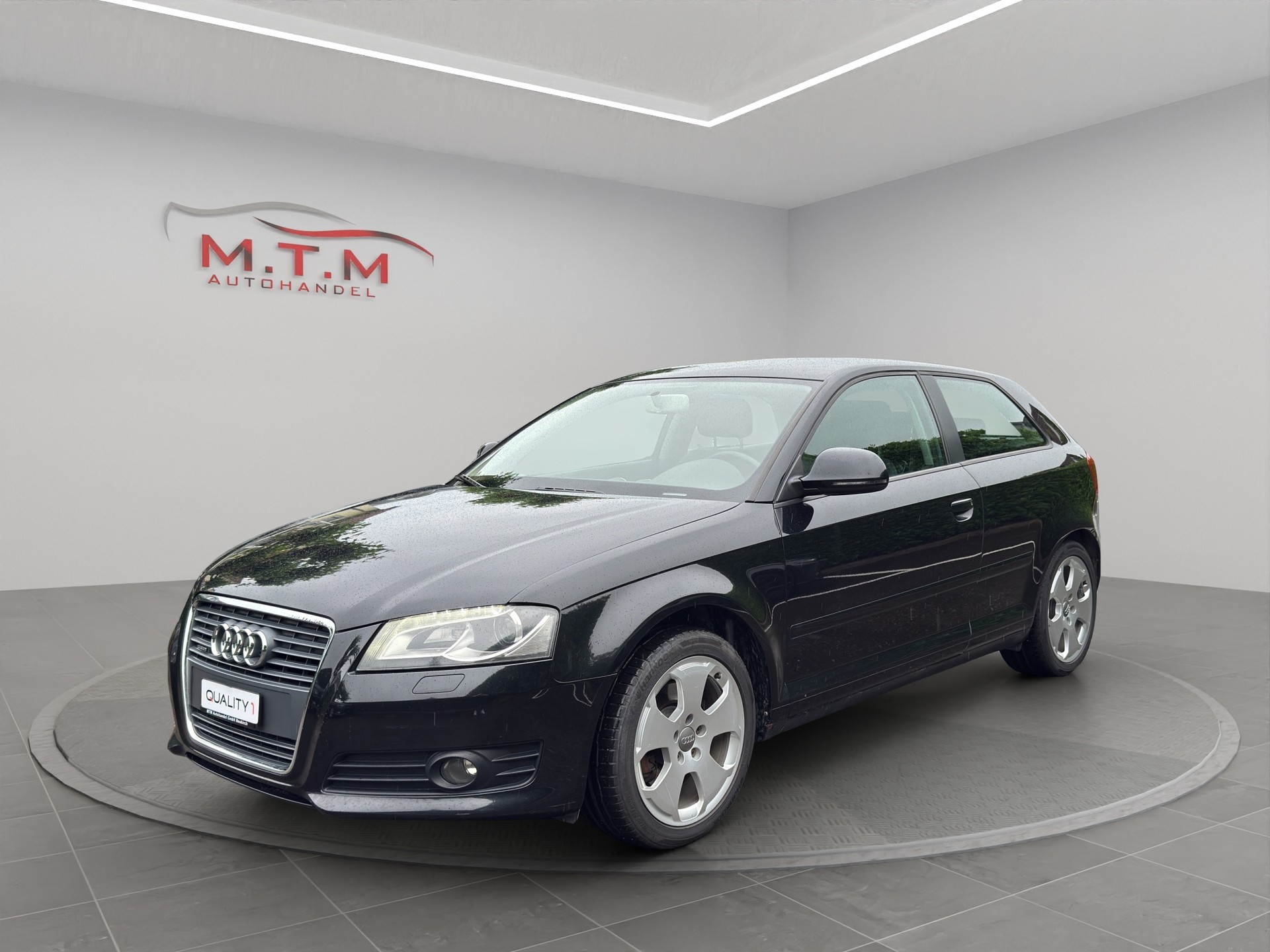 AUDI A3 1.8 TFSI Attraction quattro-showroom-element-3