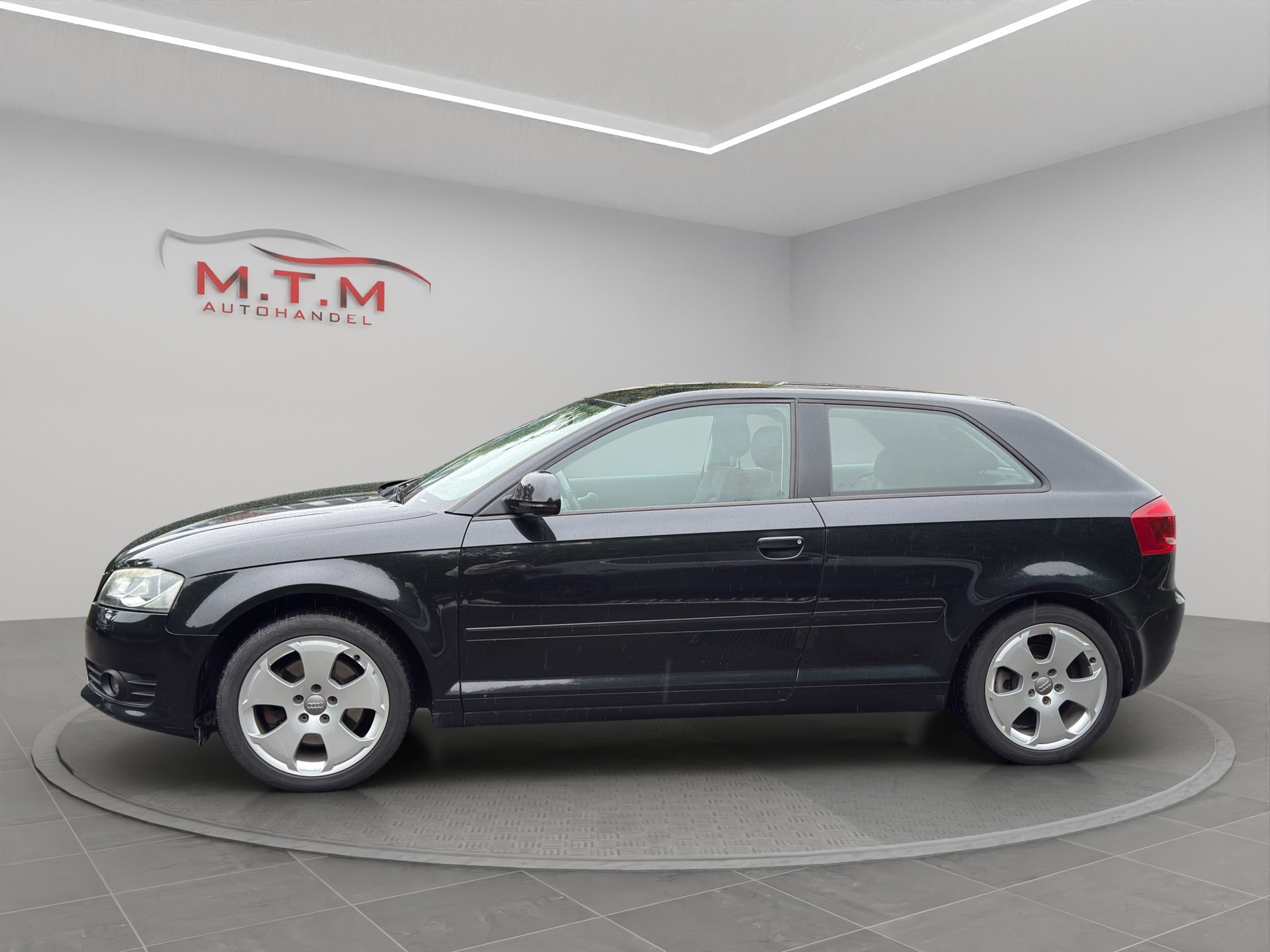 AUDI A3 1.8 TFSI Attraction quattro-image-5