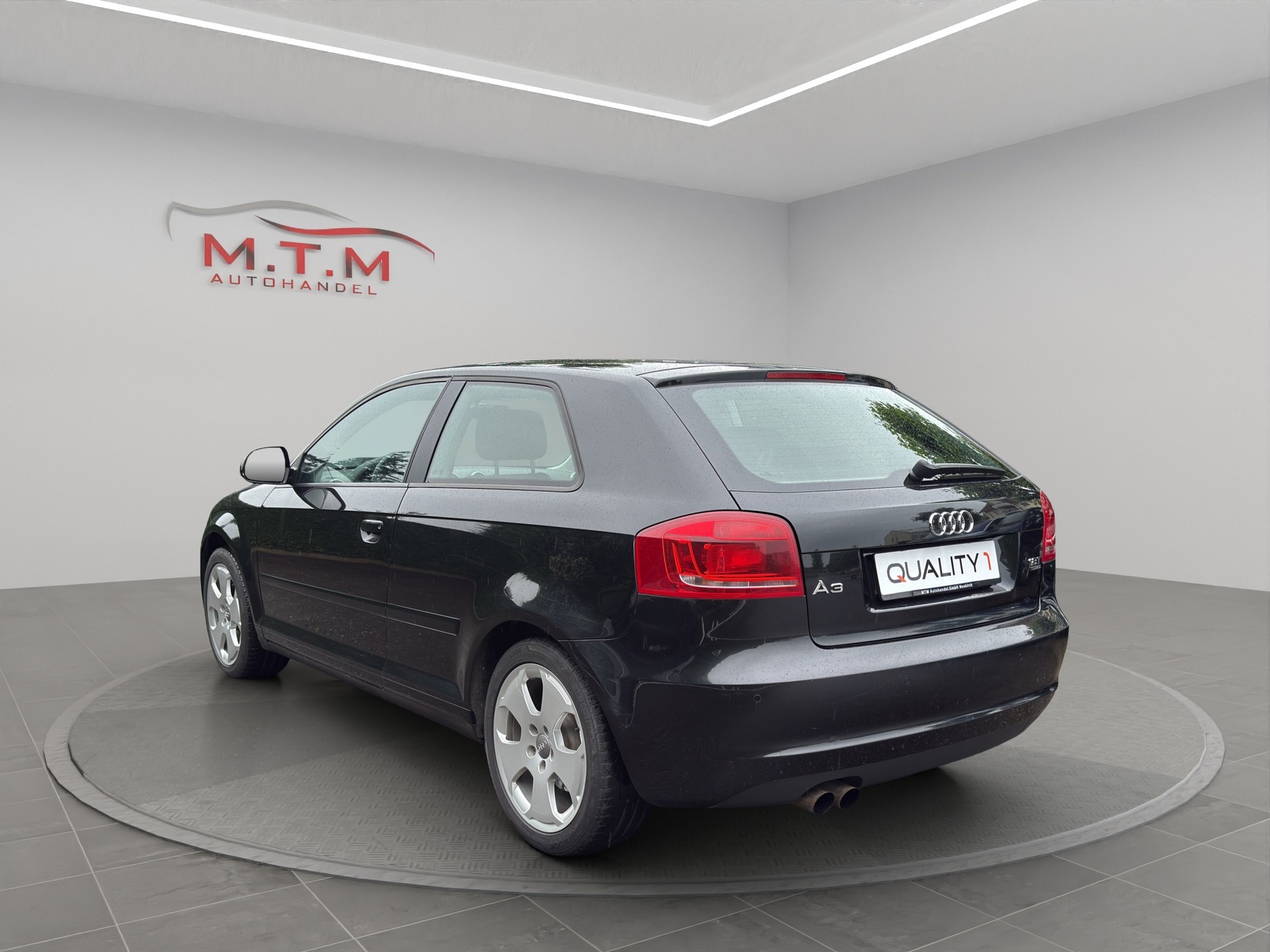 AUDI A3 1.8 TFSI Attraction quattro-image-6