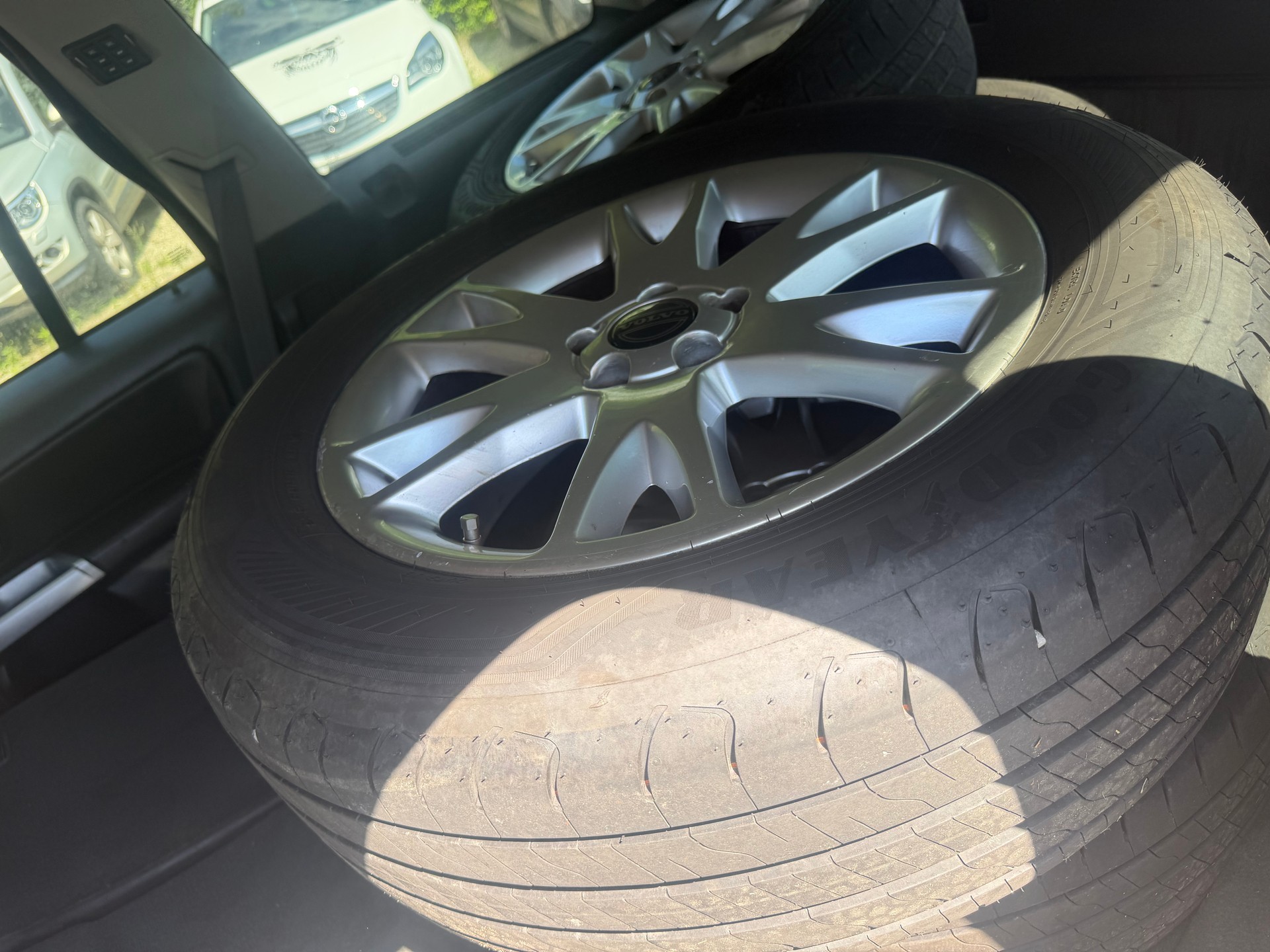 VOLVO XC90 T6 AWD Geartronic-image-5