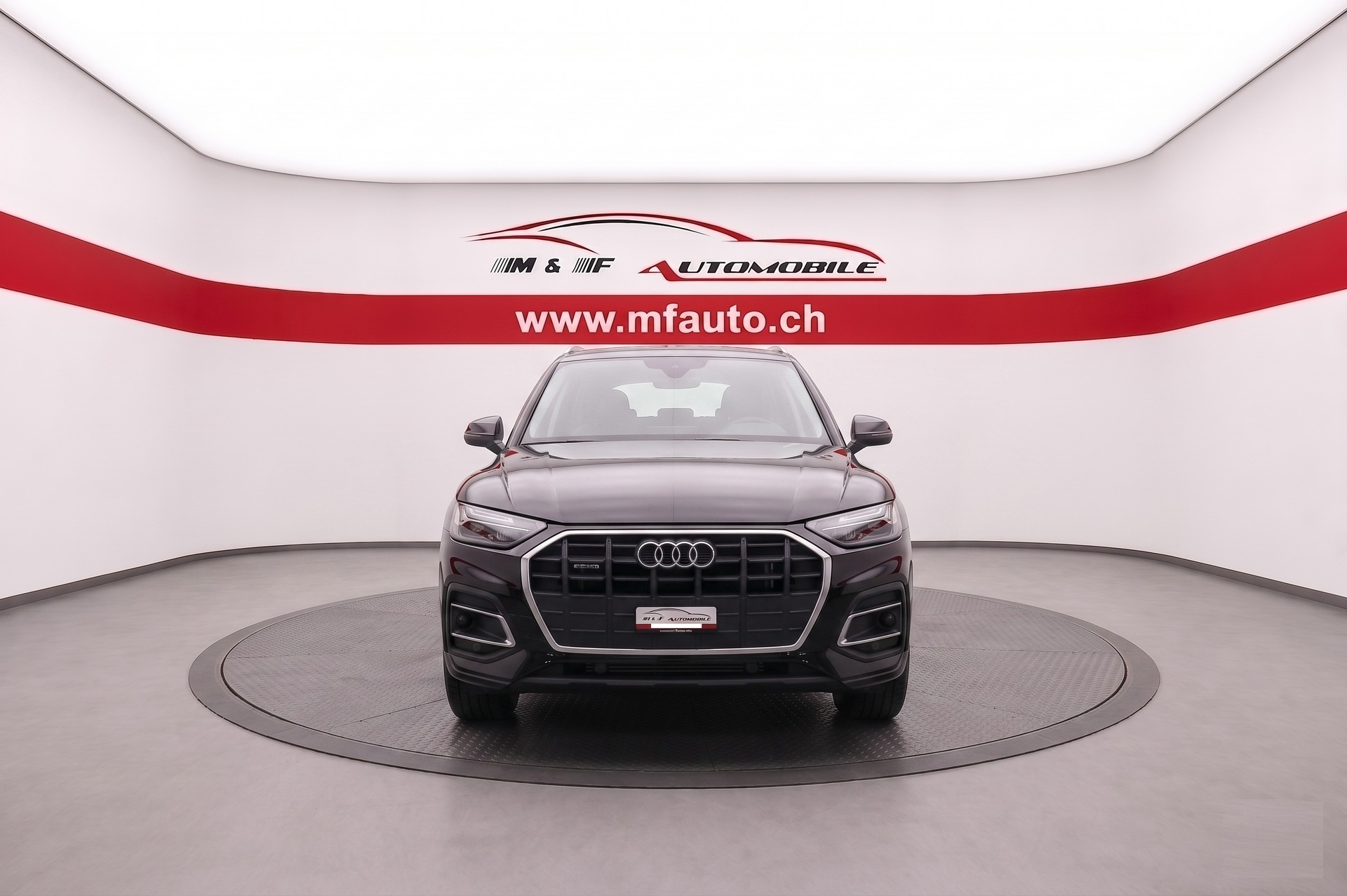 AUDI Q5 2.0 40 TDI quattro S-Tronic CH FZ MIT GRARIS SERVICE-showroom-element-1