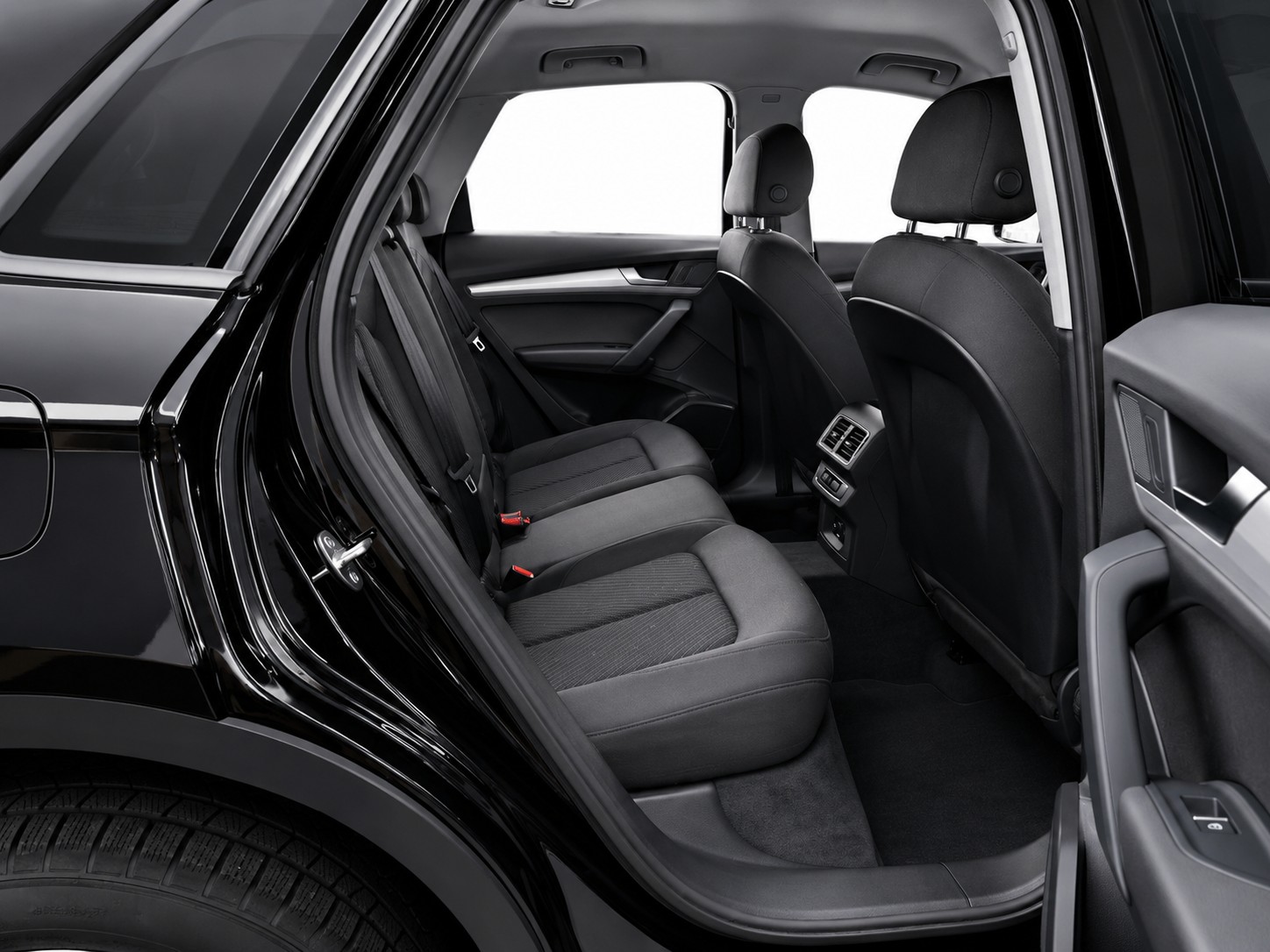 AUDI Q5 2.0 40 TDI quattro S-Tronic CH FZ MIT GRARIS SERVICE-image-14