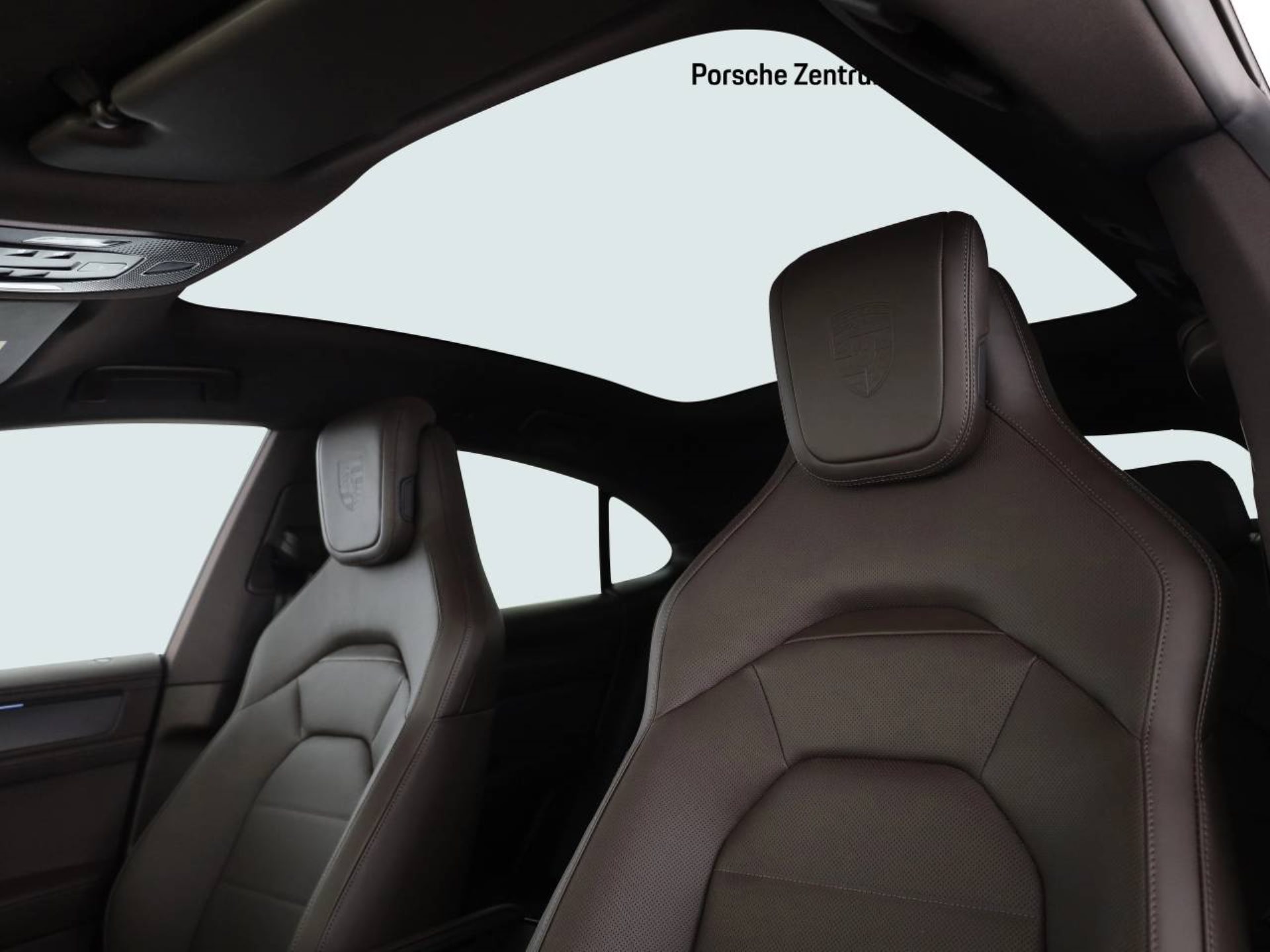 PORSCHE Cayenne Coupé Electric-image-10
