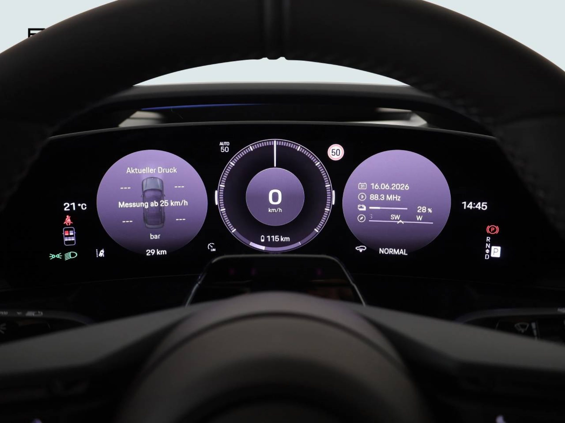 PORSCHE Cayenne Coupé Electric-image-15
