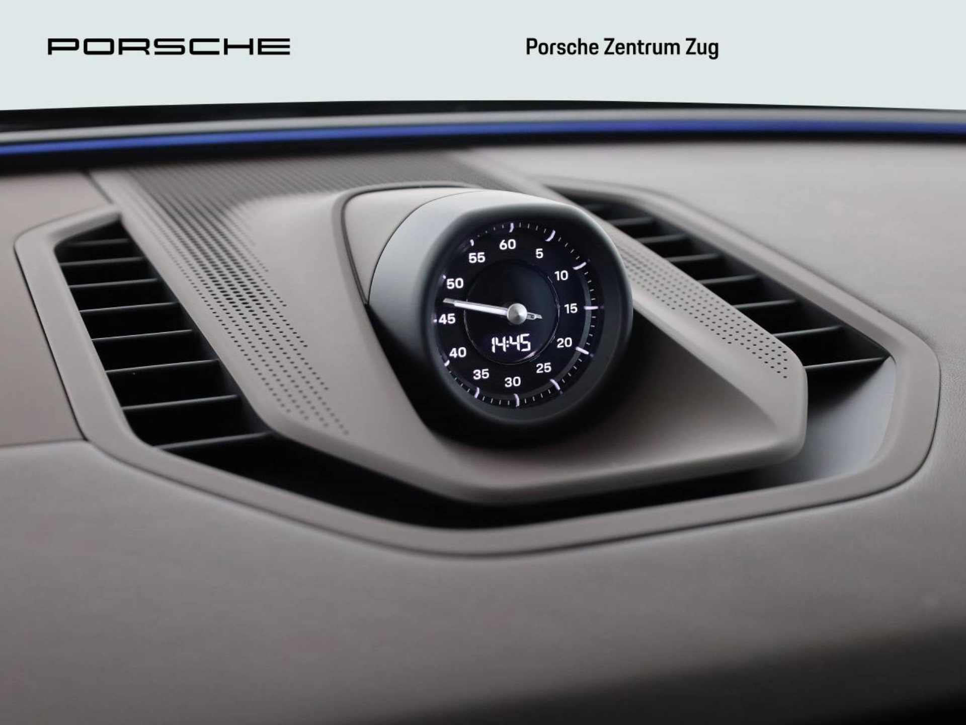 PORSCHE Cayenne Coupé Electric-image-16