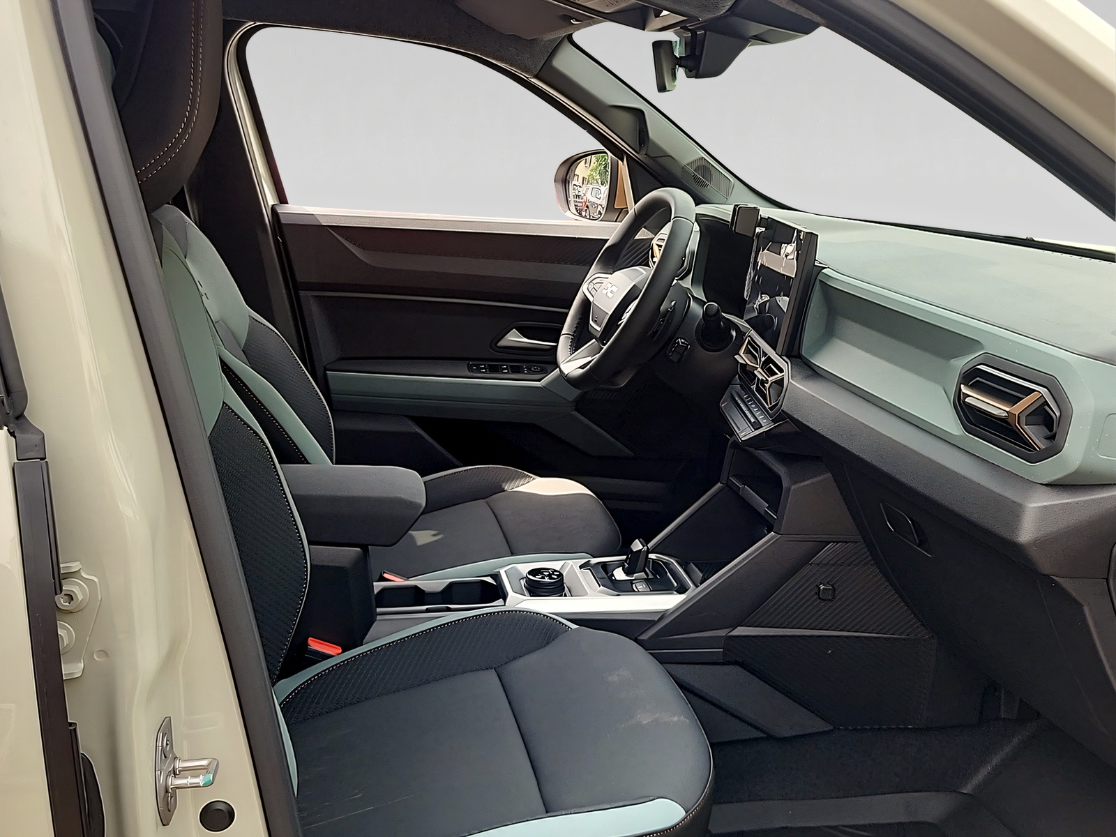 DACIA Duster 1.2 Hybrid Extreme 4WD-image-12