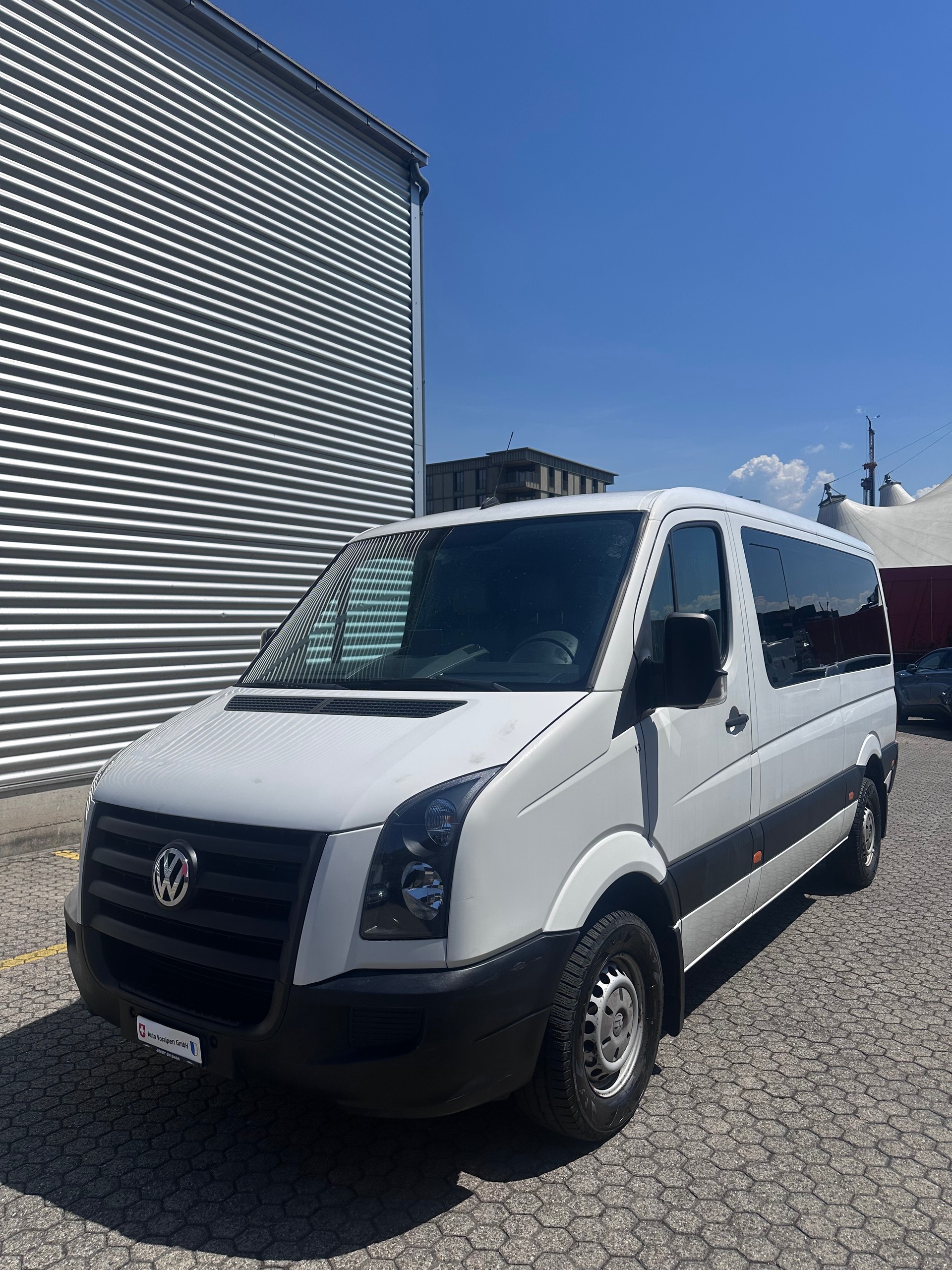 VW Crafter 35 2.5 TDI 109 PS, Standheizung, Klima, 9 Sitz Plätze, Rückfahrtkamera-image-1