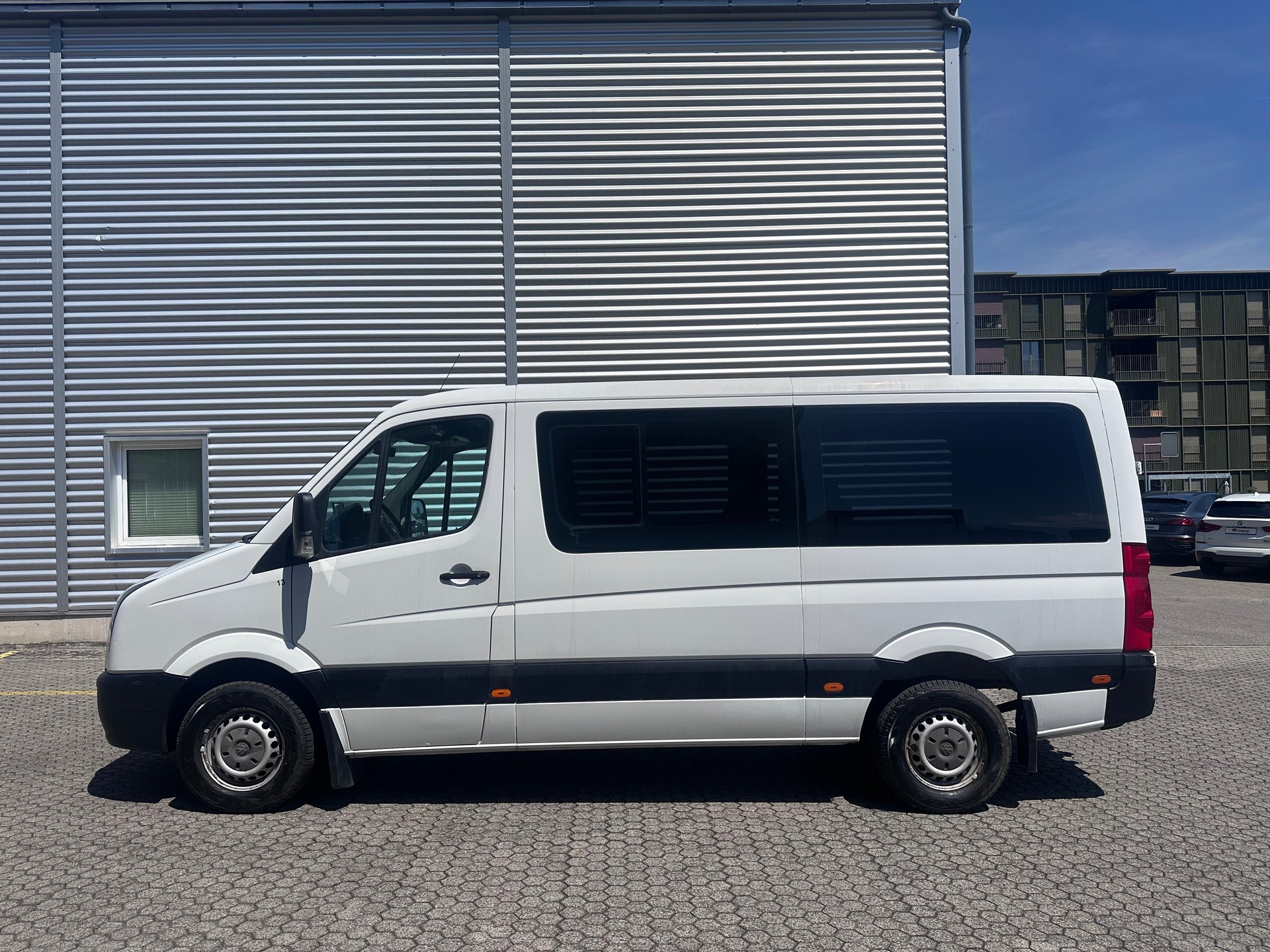 VW Crafter 35 2.5 TDI 109 PS, Standheizung, Klima, 9 Sitz Plätze, Rückfahrtkamera-image-3