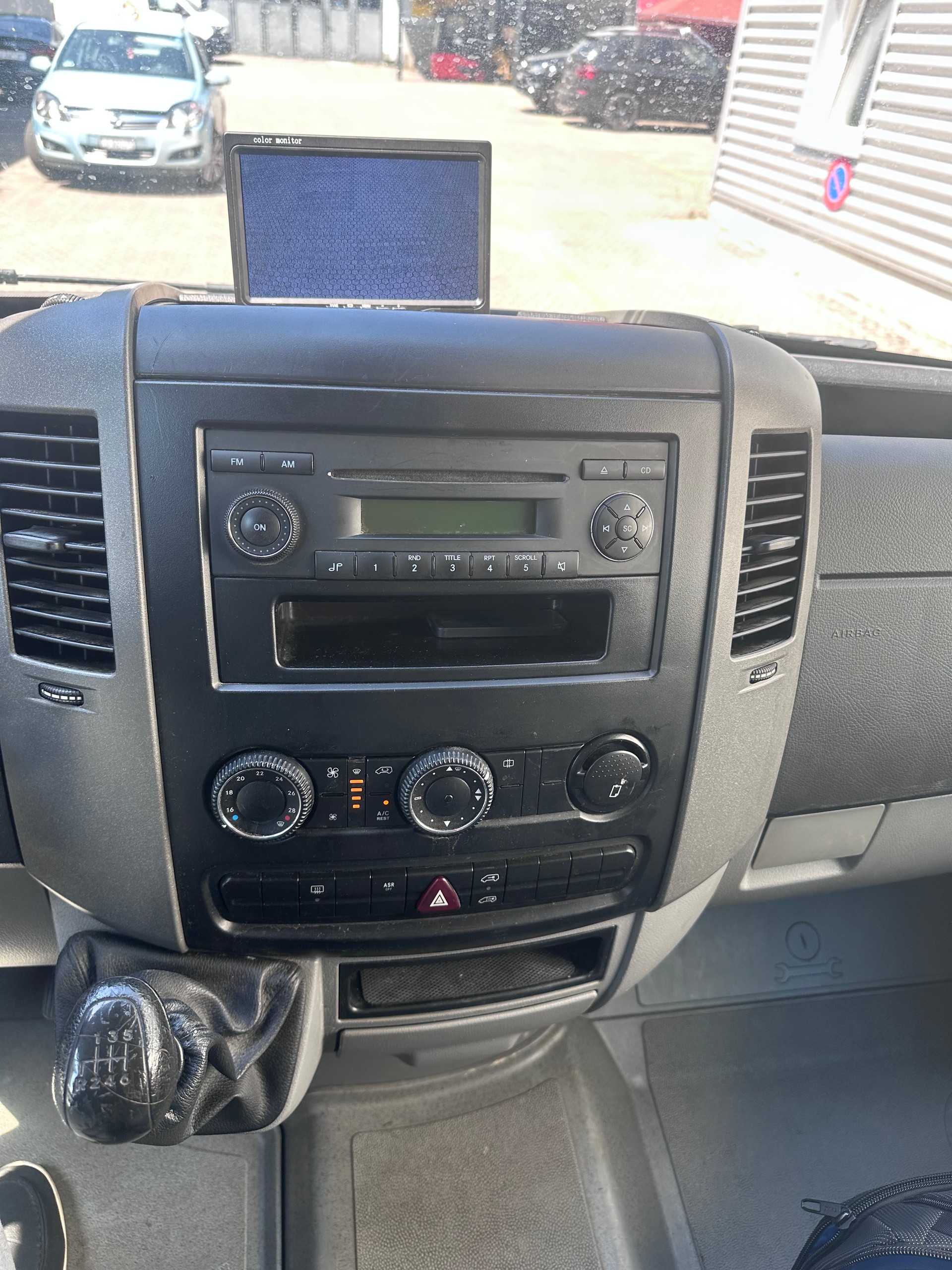 VW Crafter 35 2.5 TDI 109 PS, Standheizung, Klima, 9 Sitz Plätze, Rückfahrtkamera-image-14