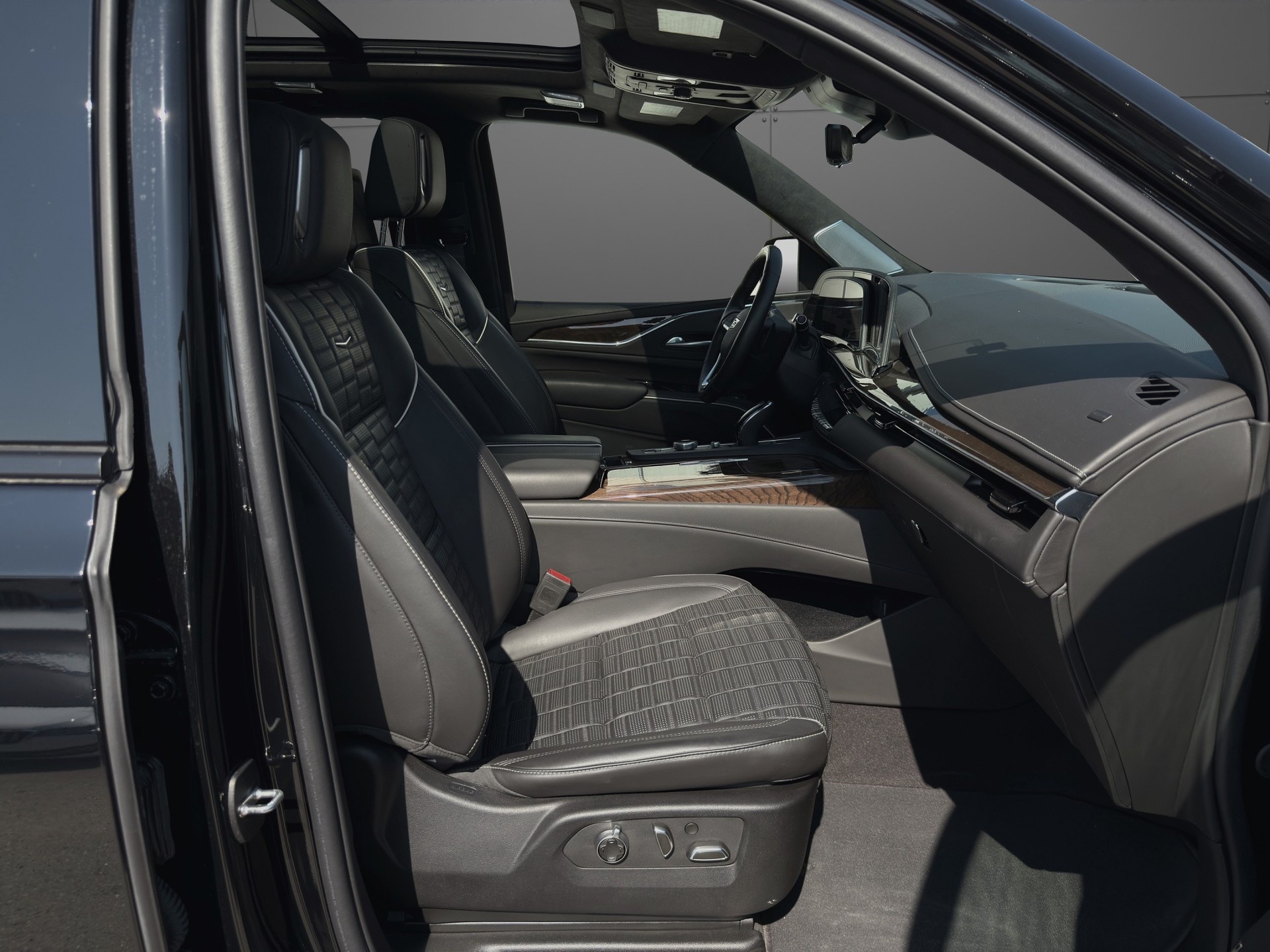CADILLAC 6.2 V8 Platinum Automatic-image-12