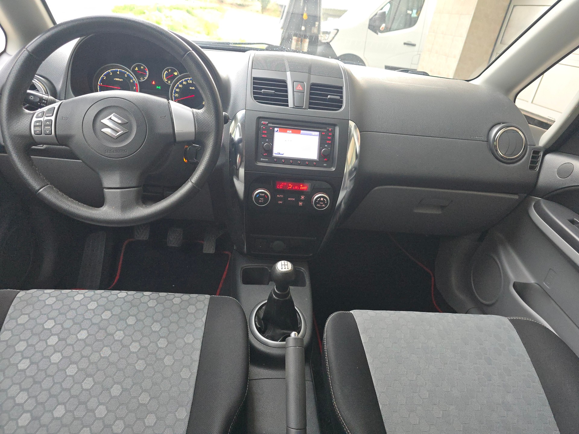 SUZUKI SX4 1.6 16V GL Top 4WD-image-6
