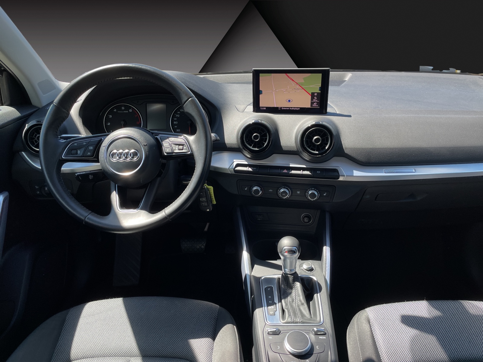 AUDI Q2 1.4 TFSI sport S-tronic-image-9