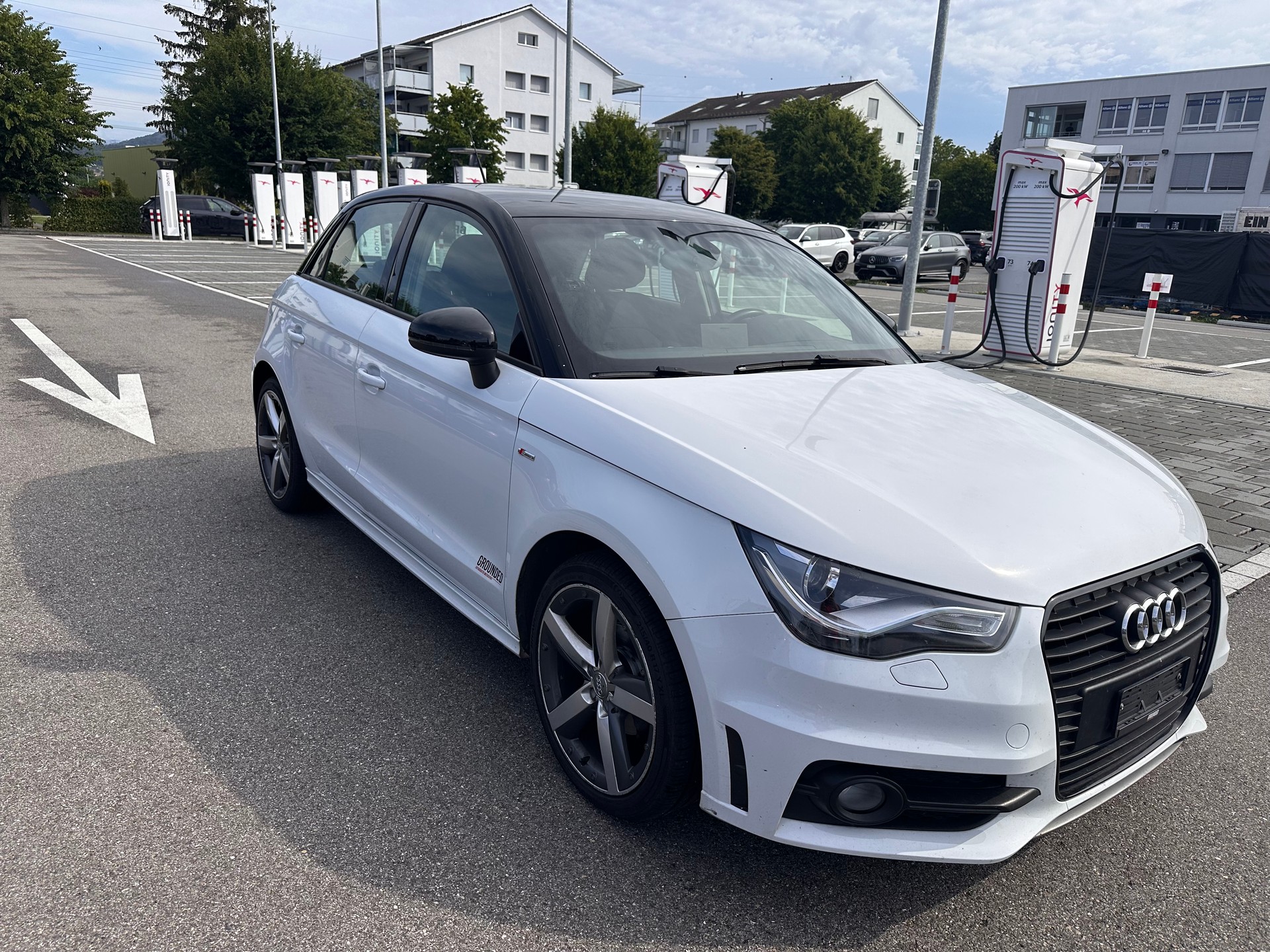 AUDI A1 Sportback 1.2 TFSI S-Line-image-2