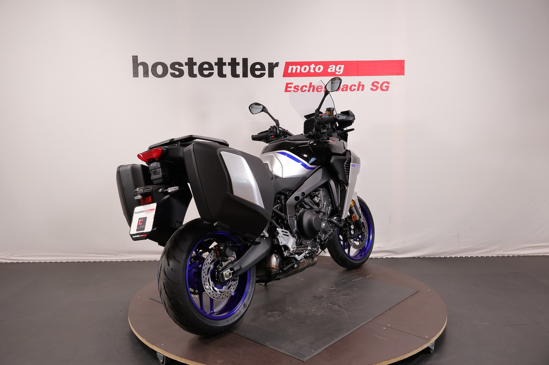 YAMAHA Tracer 9 GT+ Y-AMT-showroom-element-3