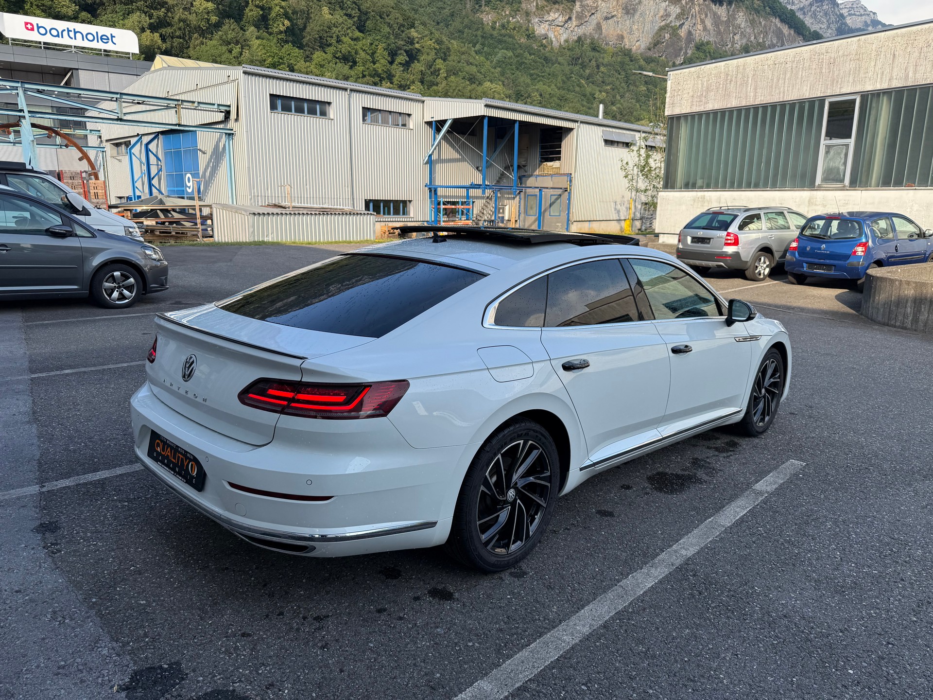 VW Arteon 2.0 TDI BMT R-Line DSG-image-31