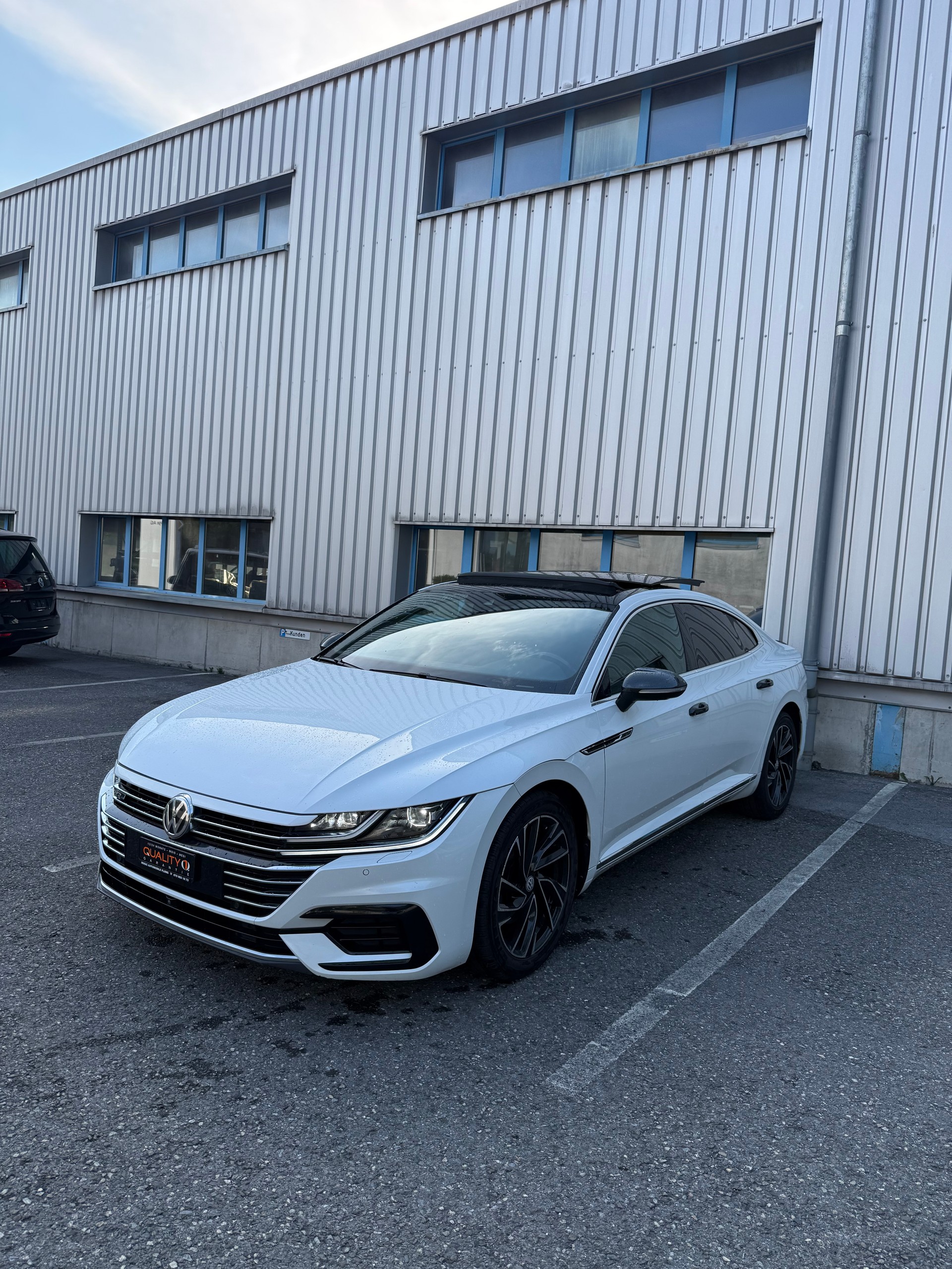 VW Arteon 2.0 TDI BMT R-Line DSG-showroom-element-3