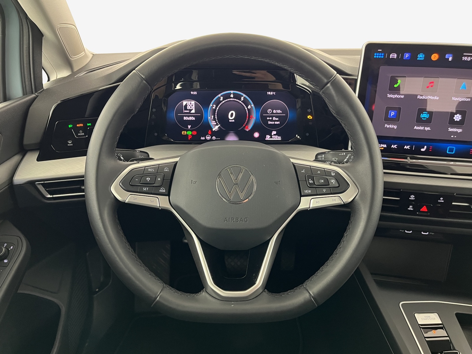 VW Golf 1.5 e TSI mHEV Life DSG-image-9
