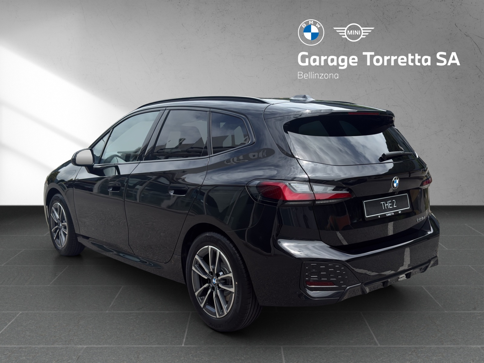 BMW 220i Active Tourer M Sport DKG-image-2