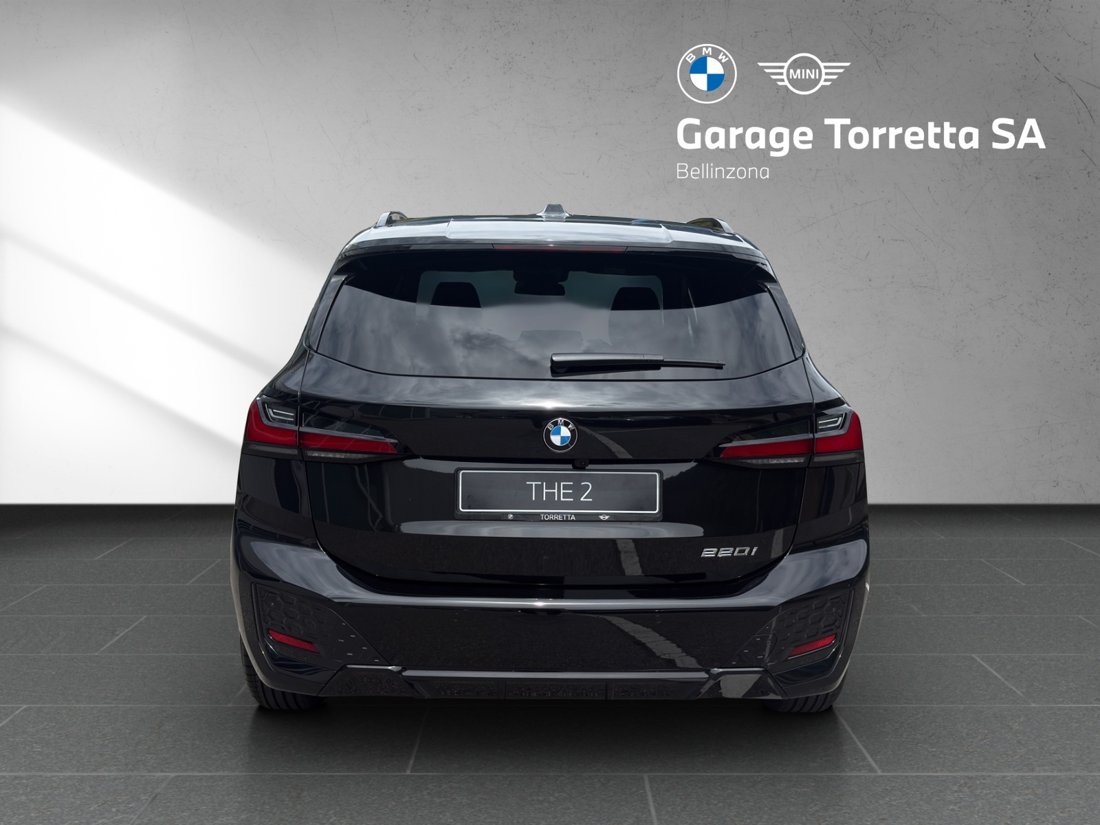 BMW 220i Active Tourer M Sport DKG-image-3