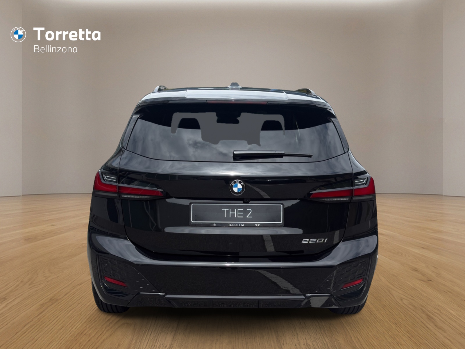 BMW 220i Active Tourer M Sport DKG-showroom-element-3