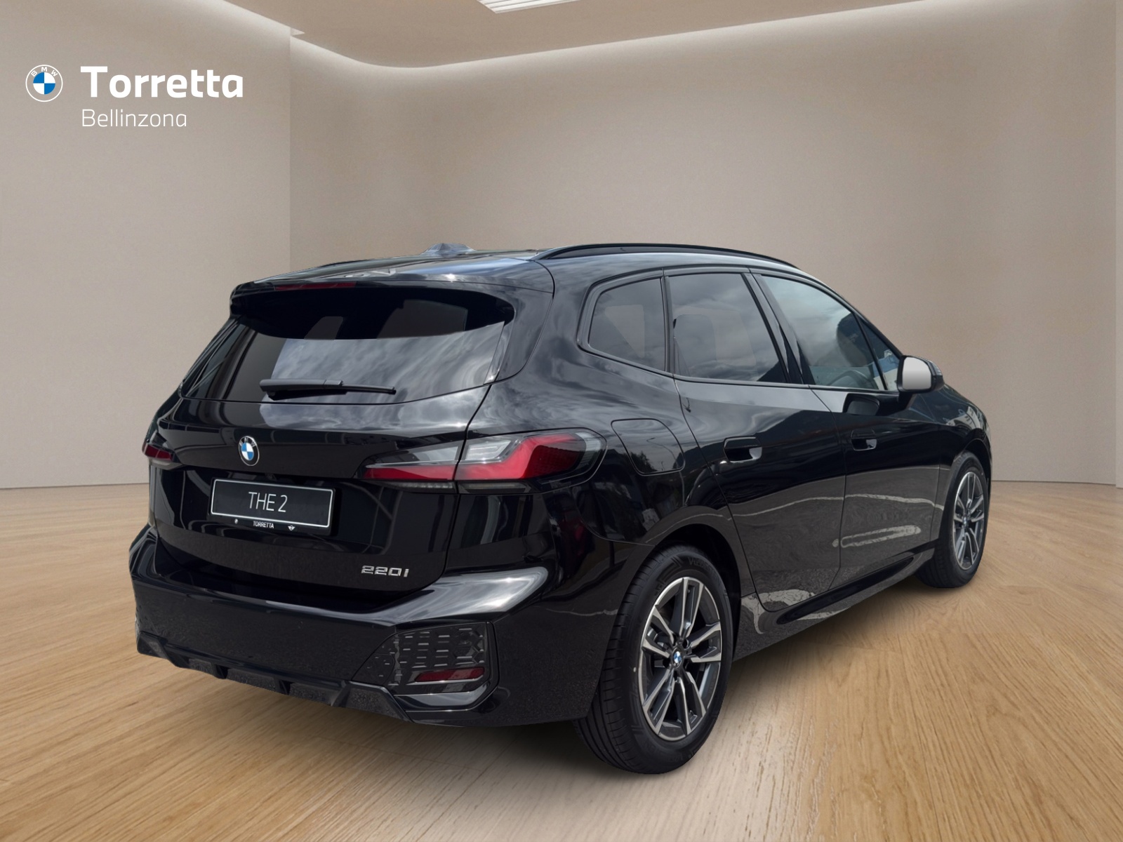 BMW 220i Active Tourer M Sport DKG-image-4