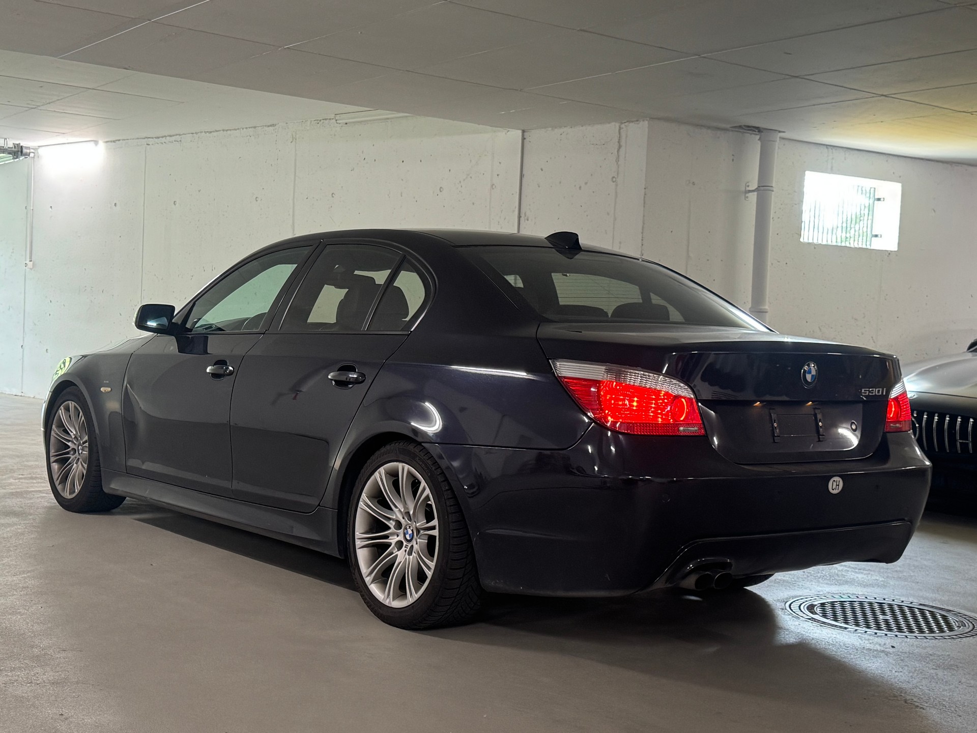 BMW 530i Steptronic M-Paket-image-4